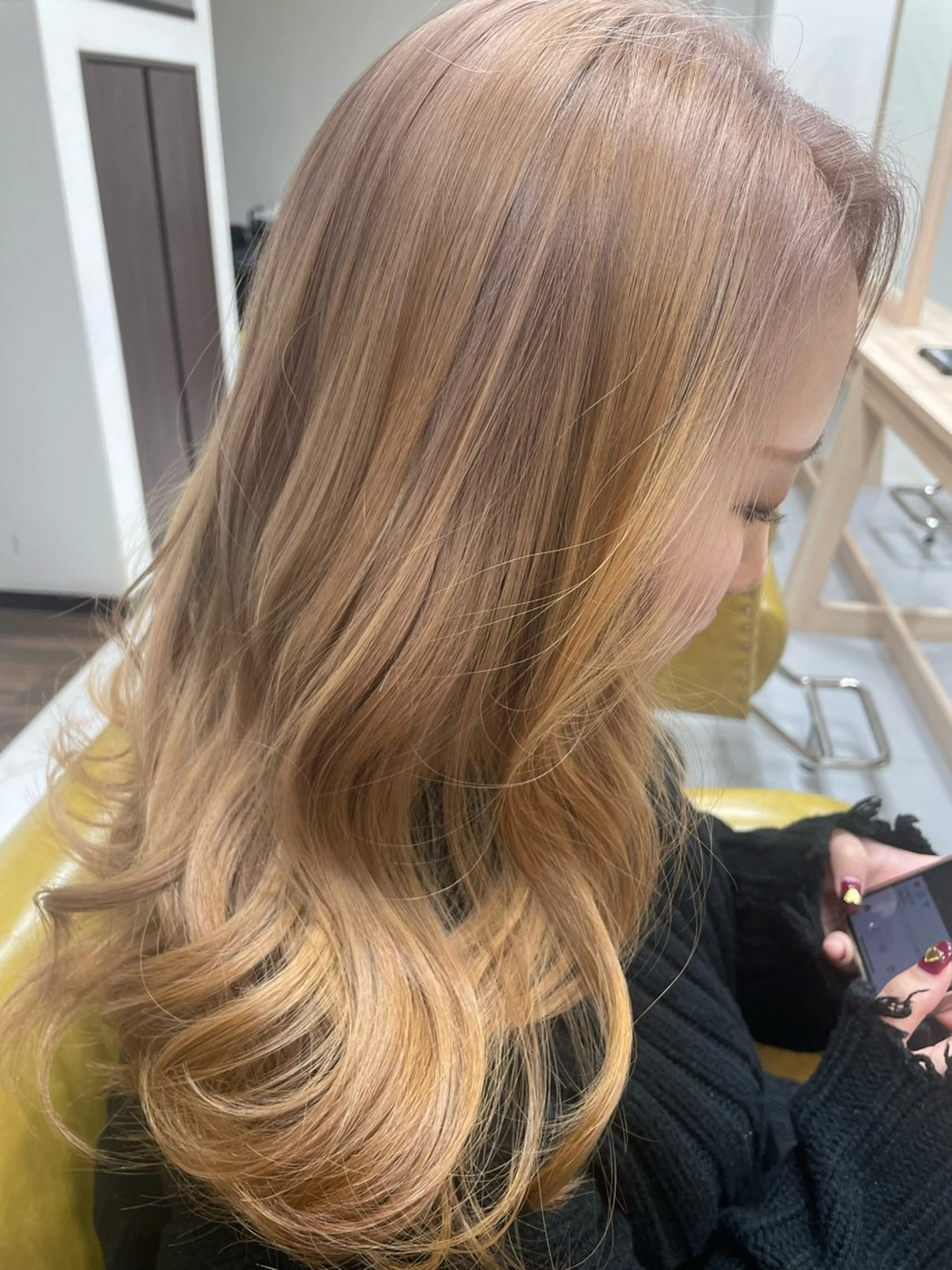 ロング カラー 大内 カオリのヘアスタイル