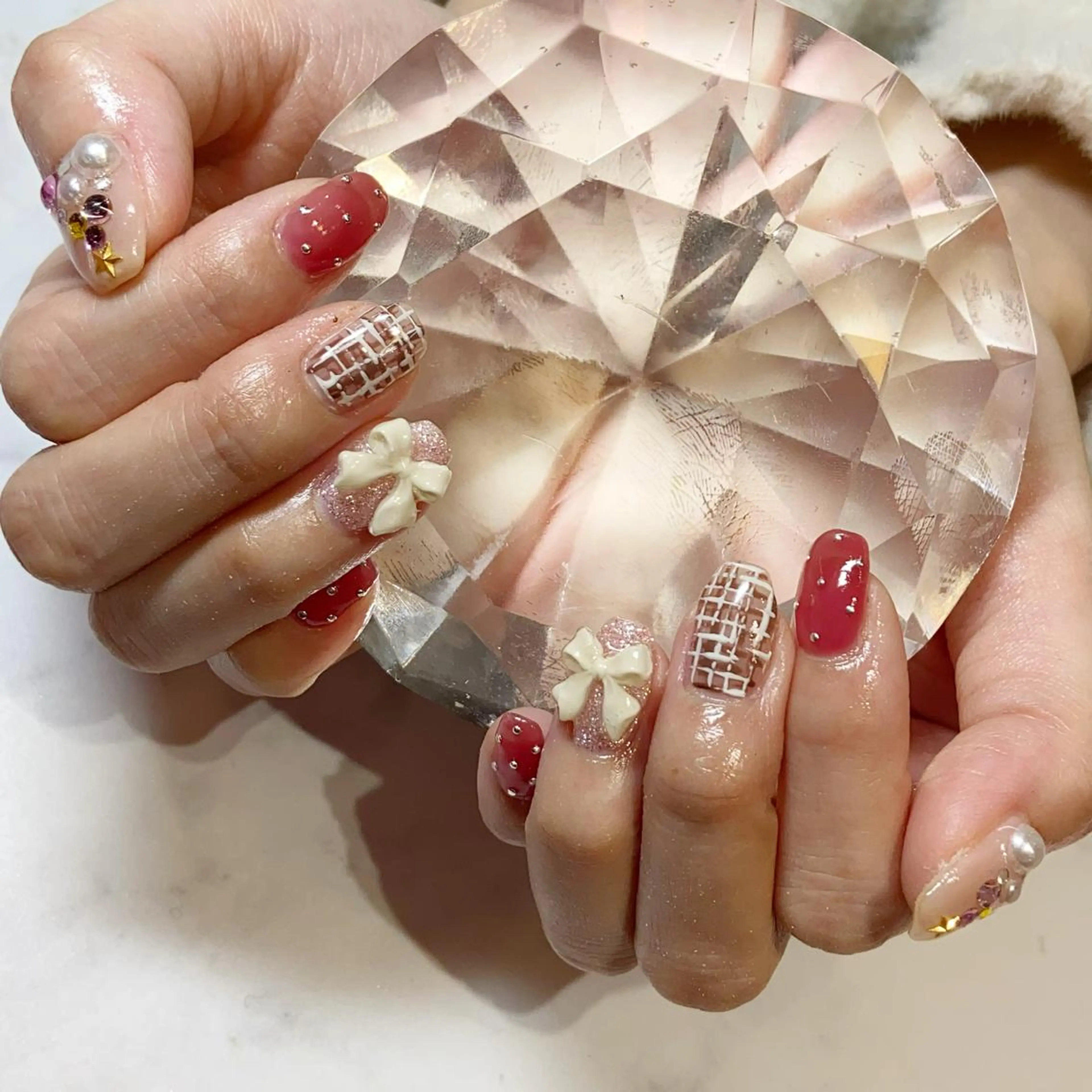 ネイル ジェルネイル YUN 💅のネイルデザイン