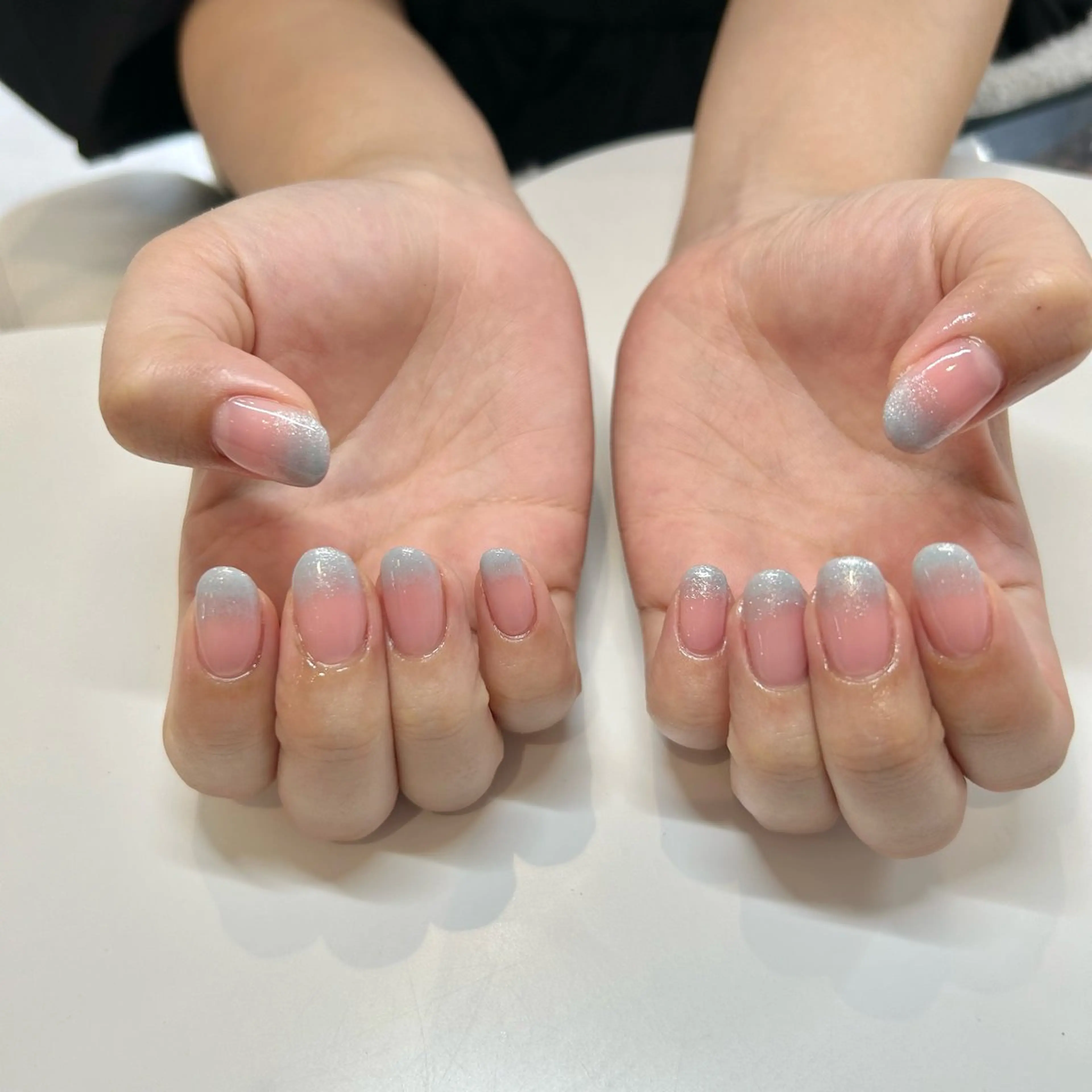 ネイル ブルー グラデーション マグネットネイル ハンドネイル Uzuki ／ROCCOnailのネイルデザイン