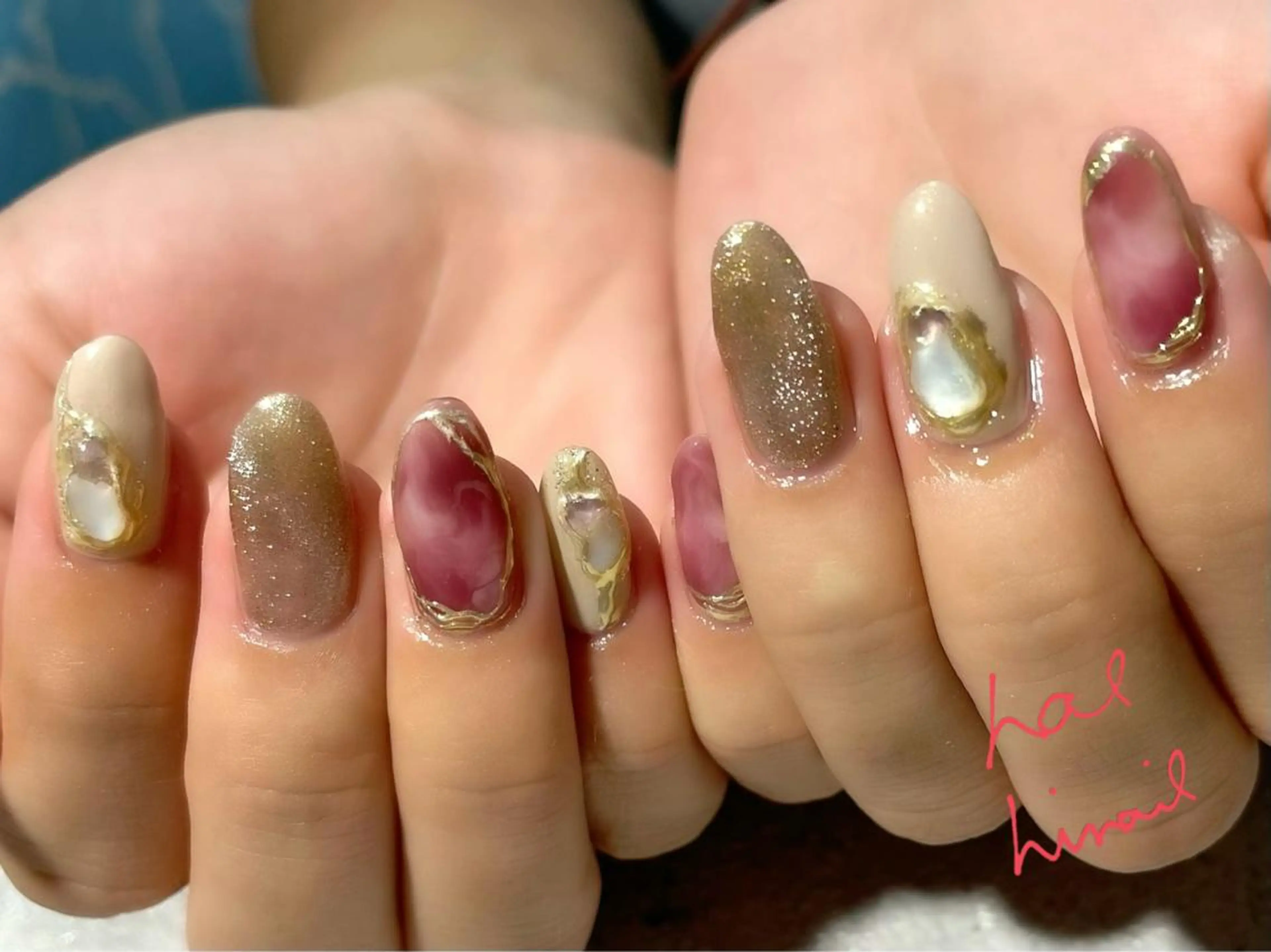 ネイル べっ甲ネイル マグネットネイル 赤色 はるひな ねいるのネイルデザイン