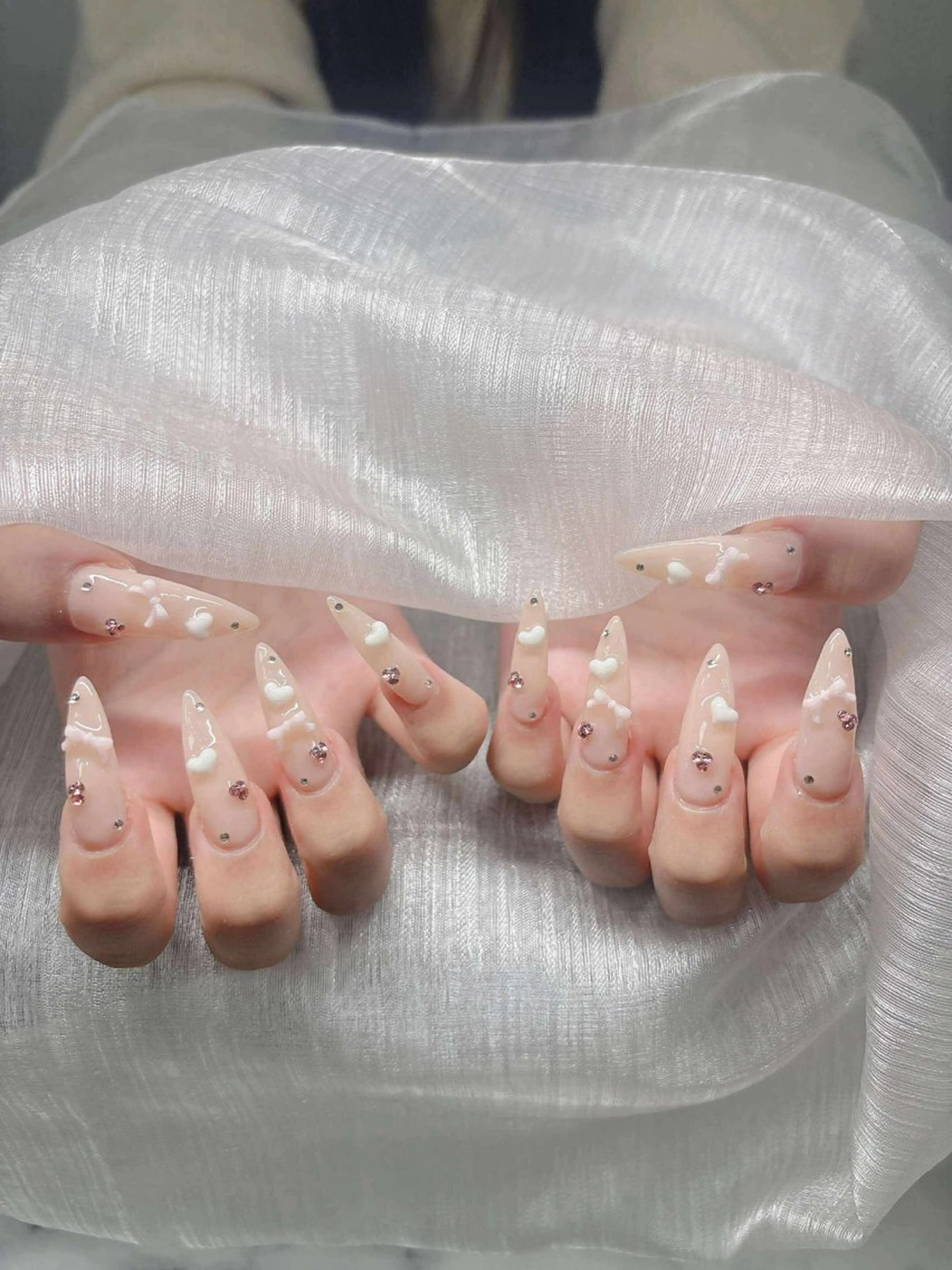 ネイル 長さ出し グラデーション 卒業式 キラキラネイル マグネットネイル ハンドネイル Lee Nailsのネイルデザイン