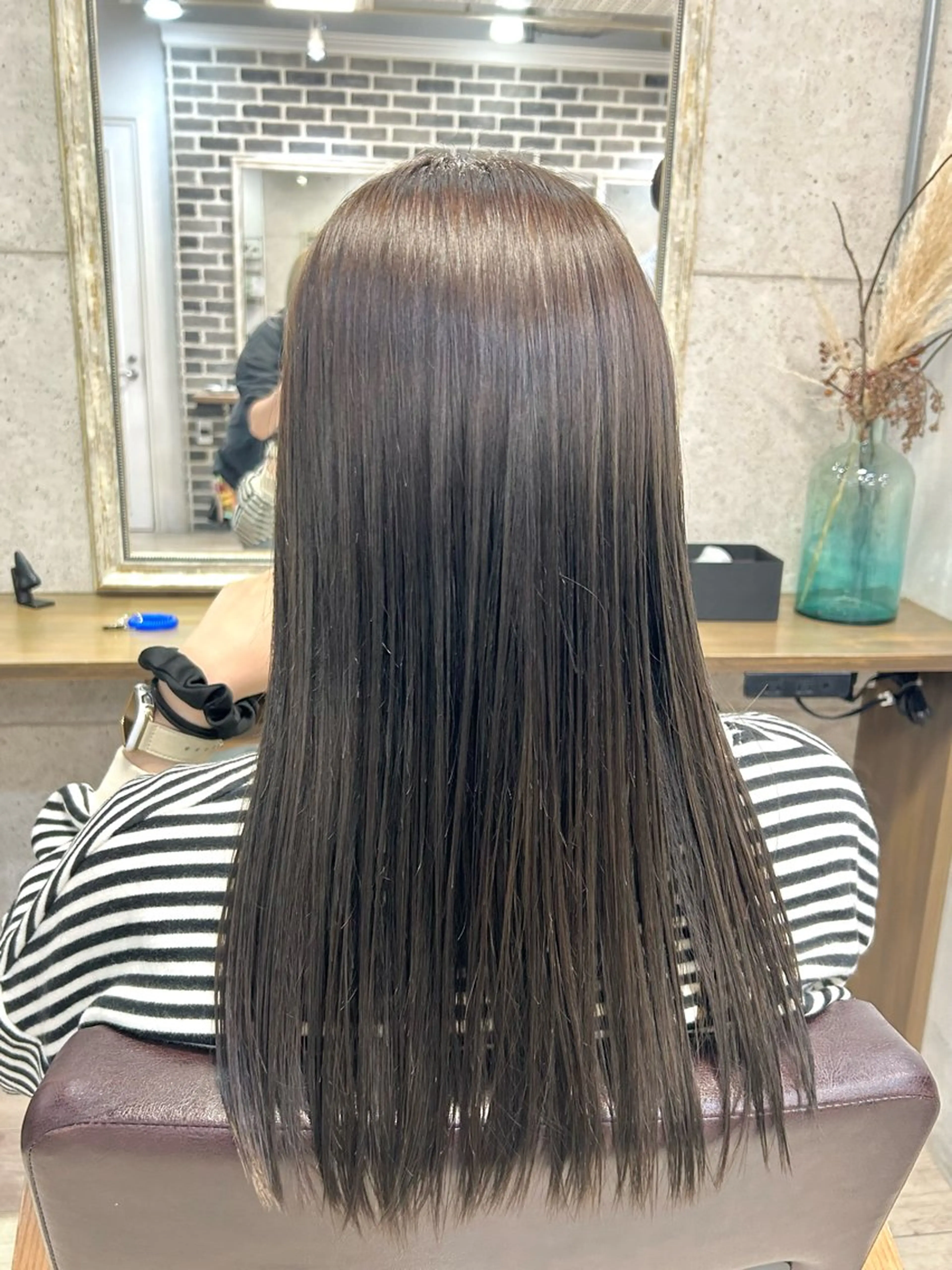 ロング カラー 林 美佑のヘアスタイル