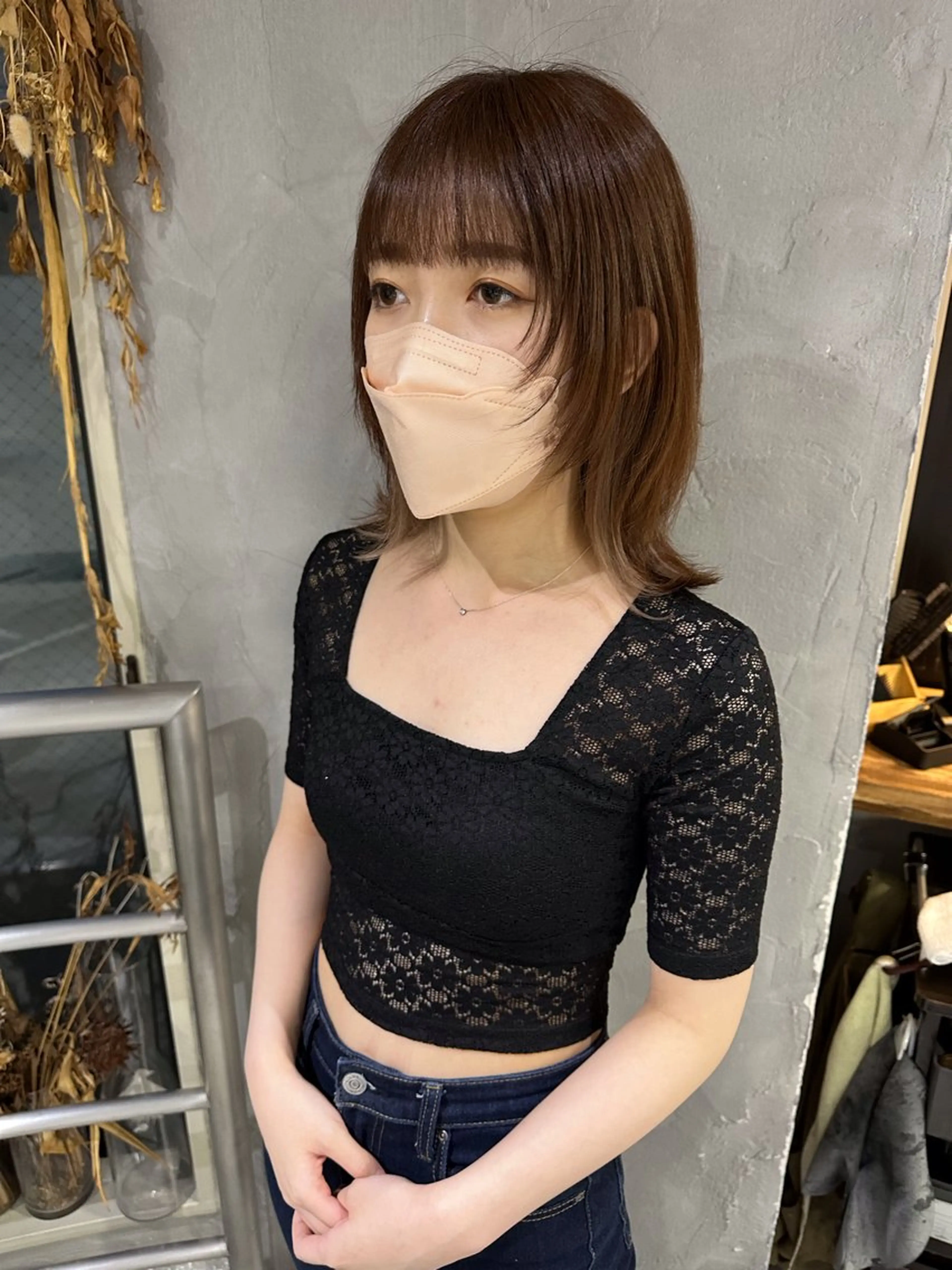 ミディアム カラー ベージュカラー イヤリングカラー レイヤーカット ウルフカット ウルフ/レイヤー🪐 MANAのヘアスタイル