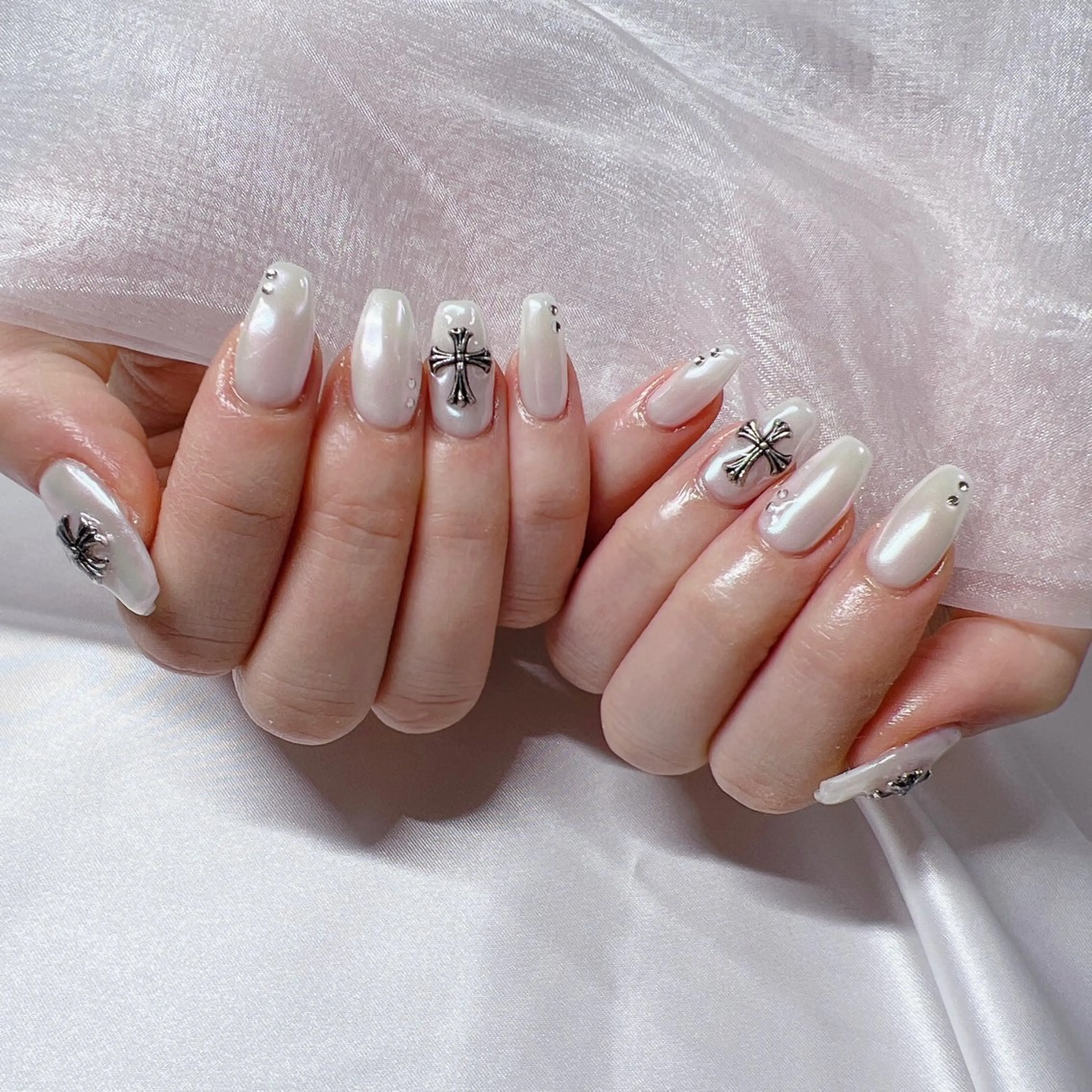 ネイル ジェルネイル 韓国ネイル マグネットネイル 持ち込み ニュアンスネイル -nail salon-Reward所属・nail salon Rewardのネイルデザイン