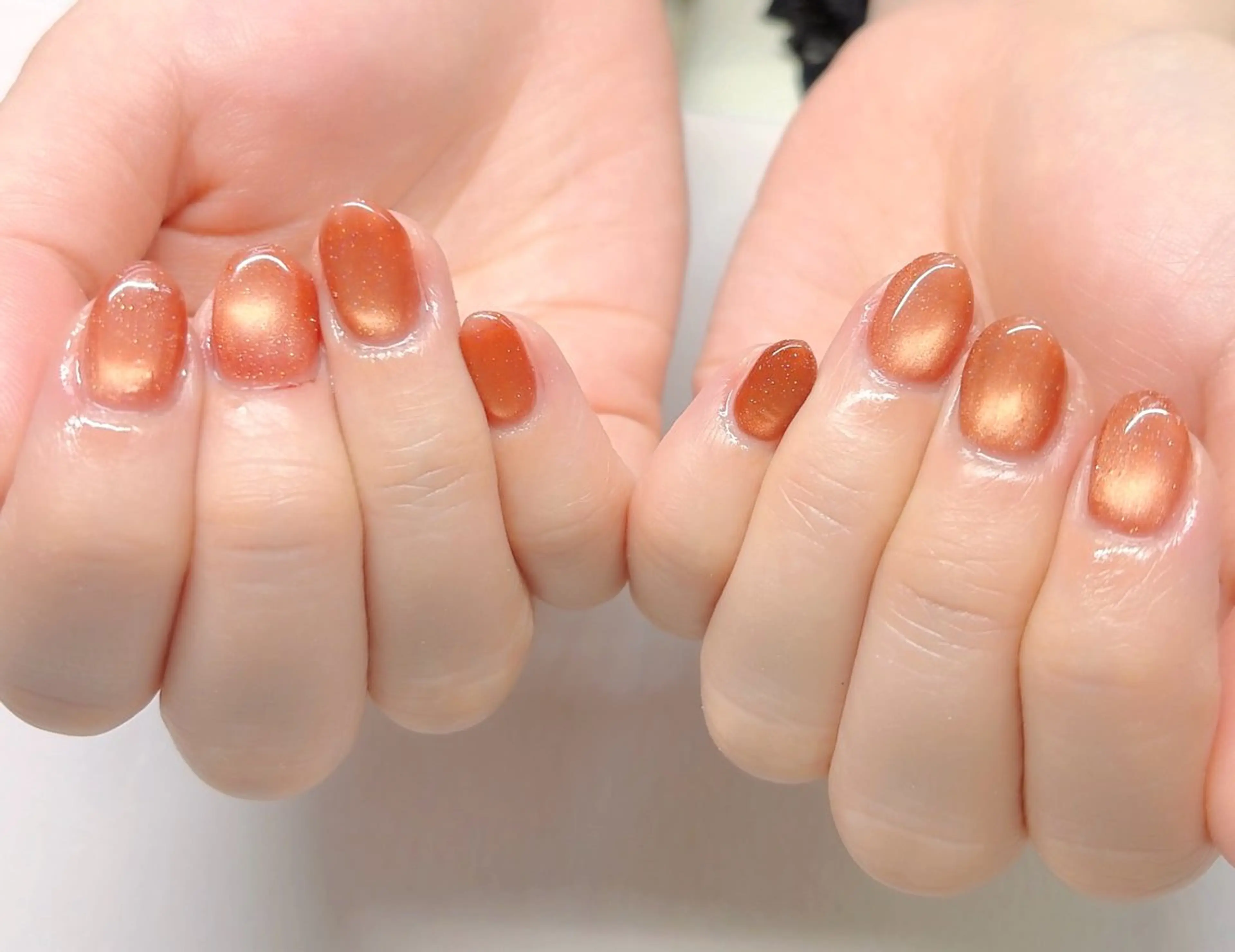 ネイル マグネットネイル マグネットワンカラー ワンカラーネイル オレンジ ハンドネイル iku🌷 by 上福岡らんらんのネイルデザイン