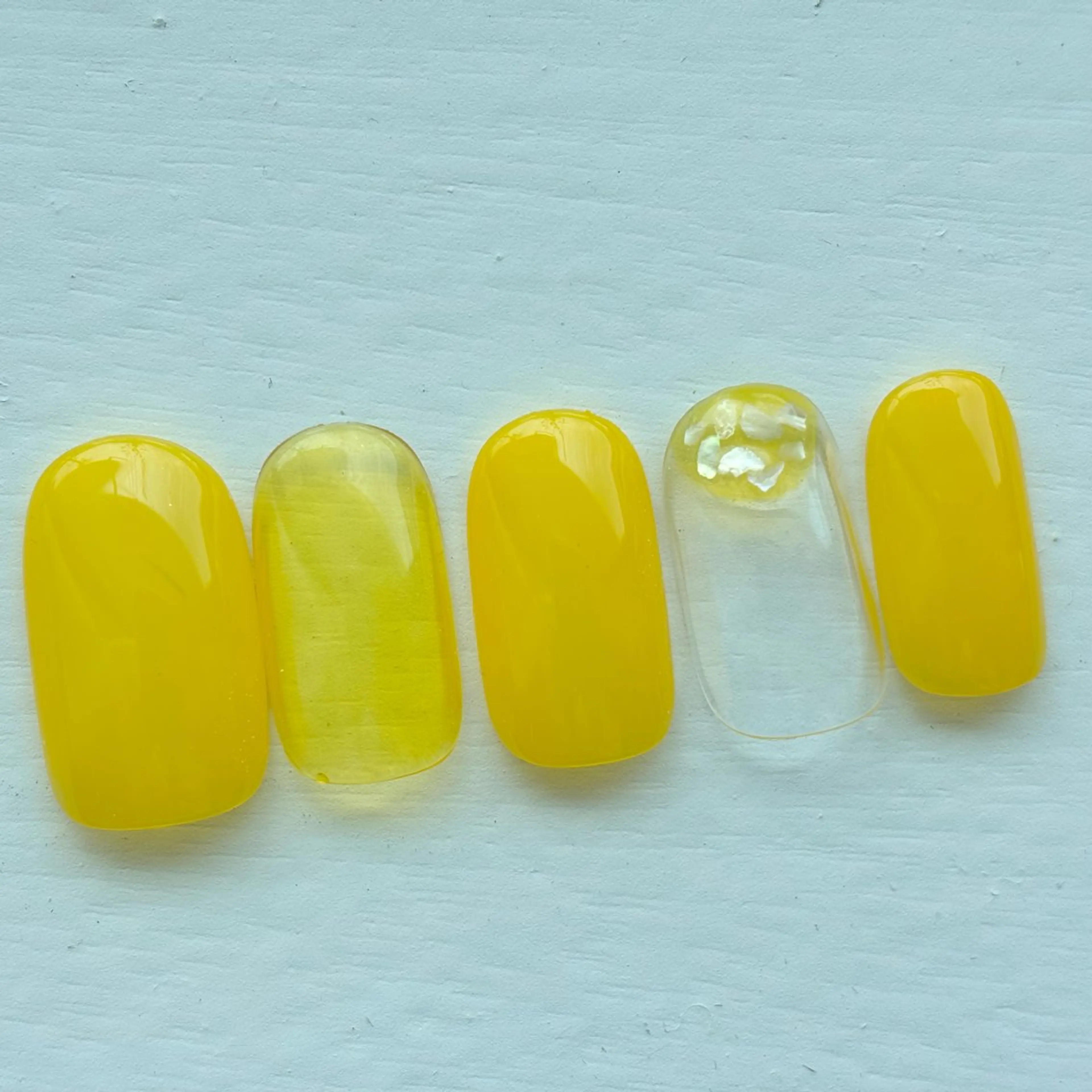 ネイル 伊藤 貴恵のネイルデザイン