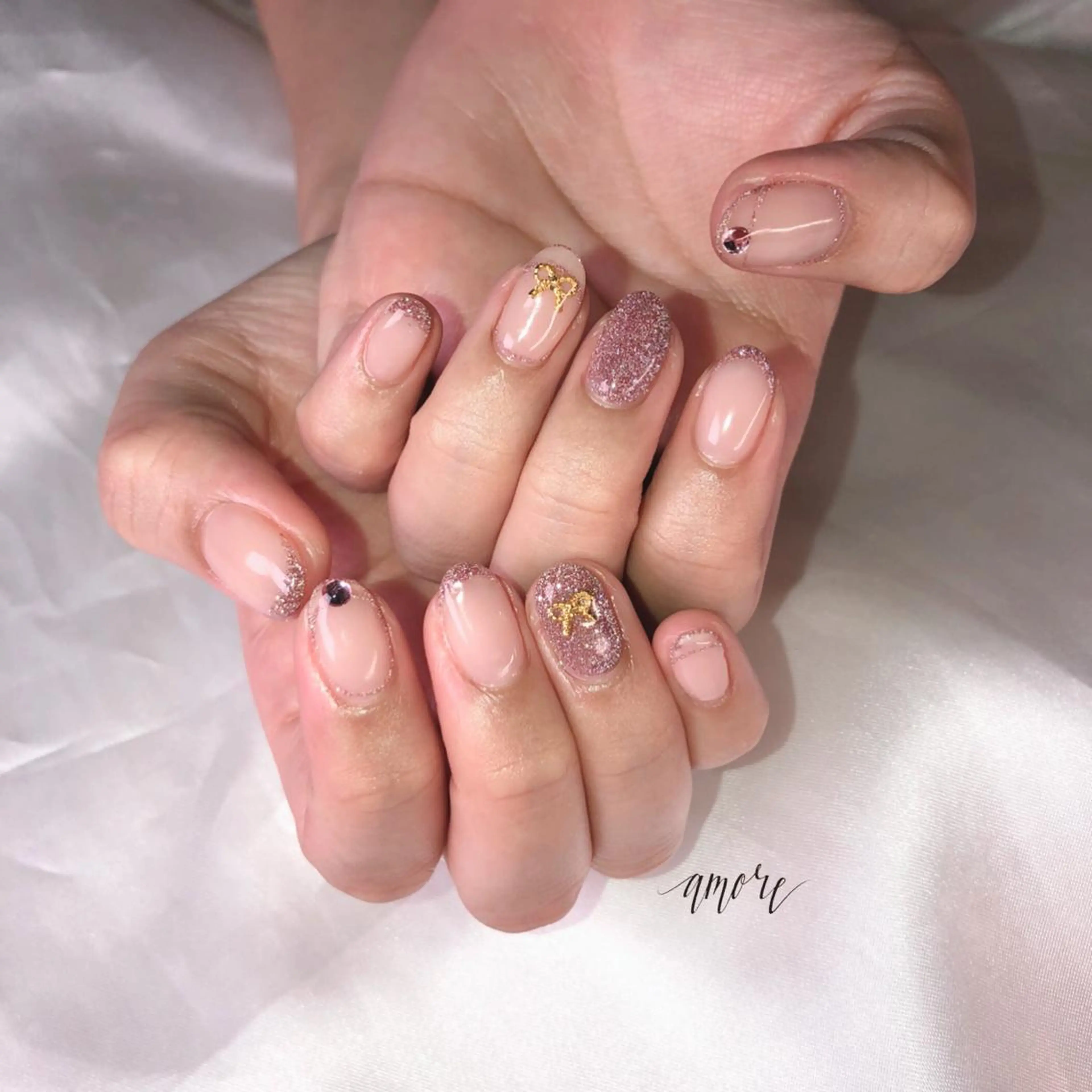 ネイル ジェルネイル 氷ネイル・うるうるネイル マグネットネイル ミラーネイル ニュアンスネイル You kyehwaのネイルデザイン