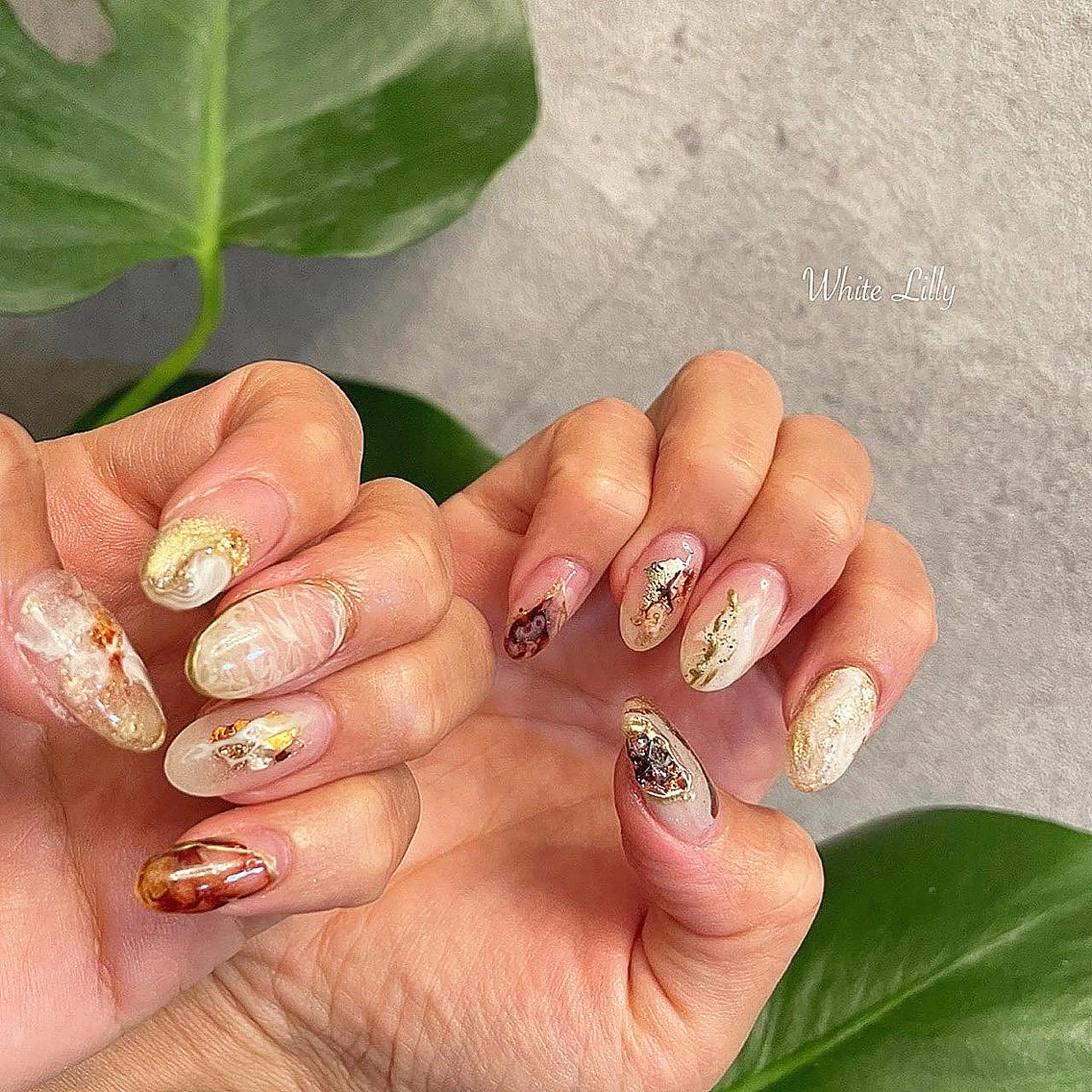 ネイル ニュアンスネイル ハンドネイル White lily所属・牧田 雅世のネイルデザイン