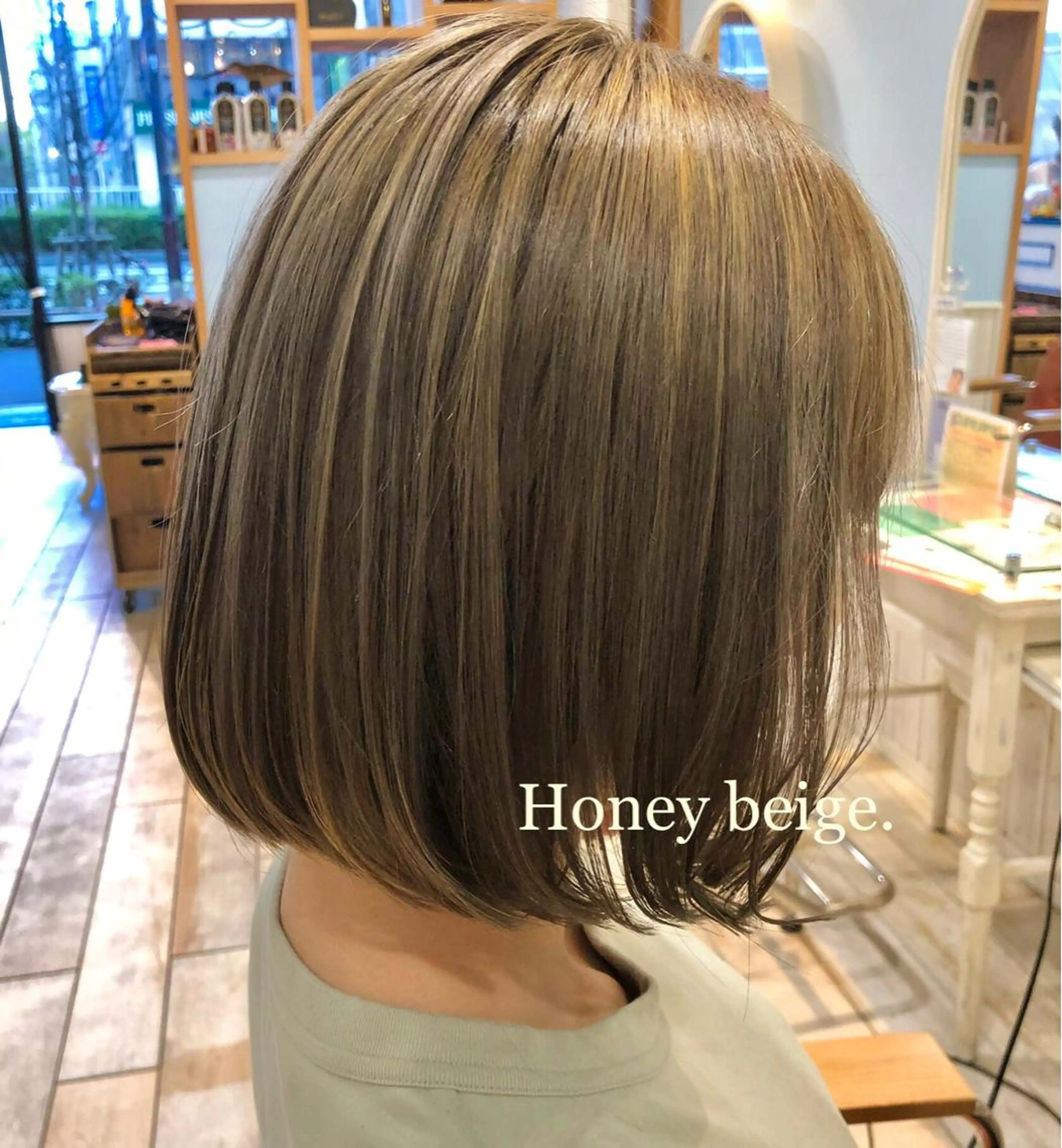 ショート カラー ベージュカラー ハイトーンカラー 柔らかカラー🫧🌱 ナナコのヘアスタイル