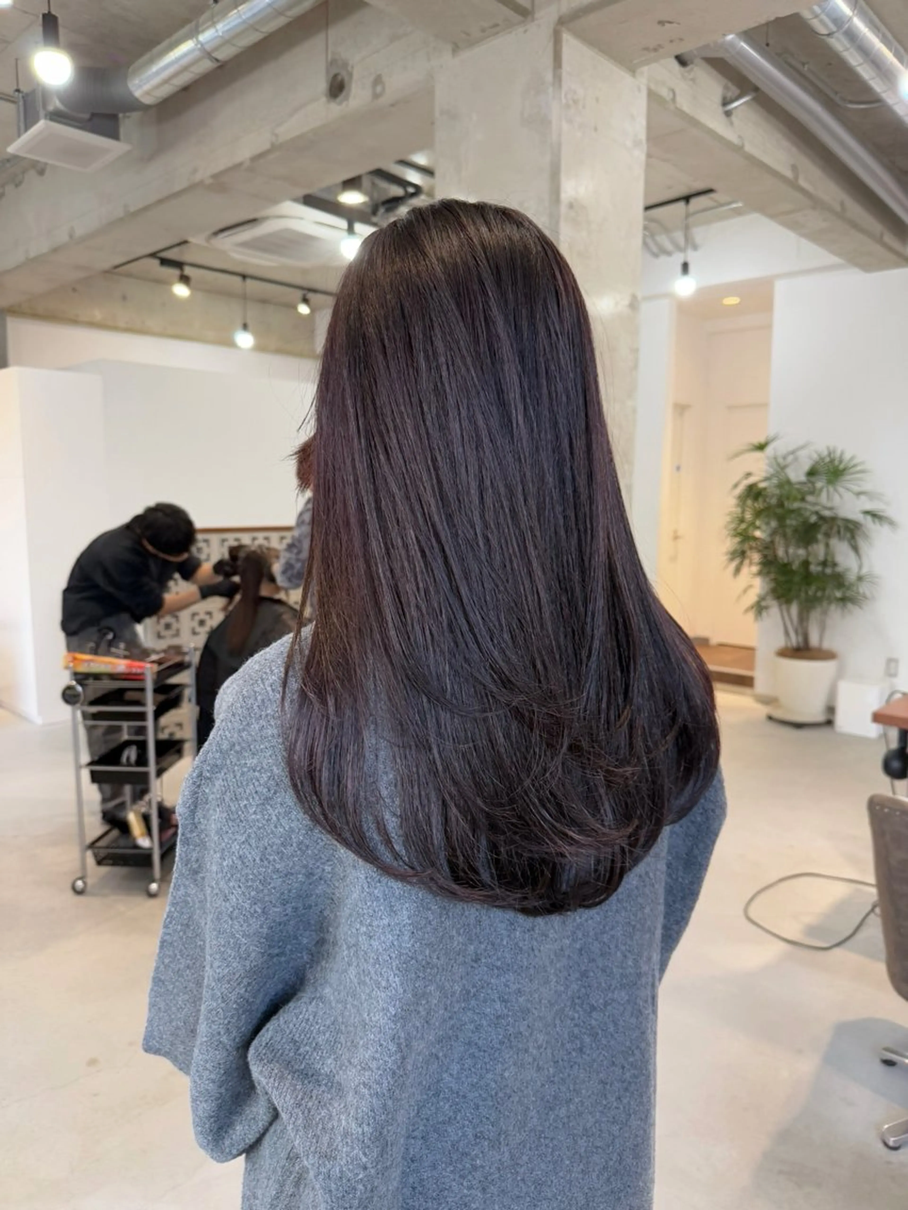 ロング カラー レイヤーカット カット ヘアカラー トリートメント カイリ /レイヤーカットのヘアスタイル