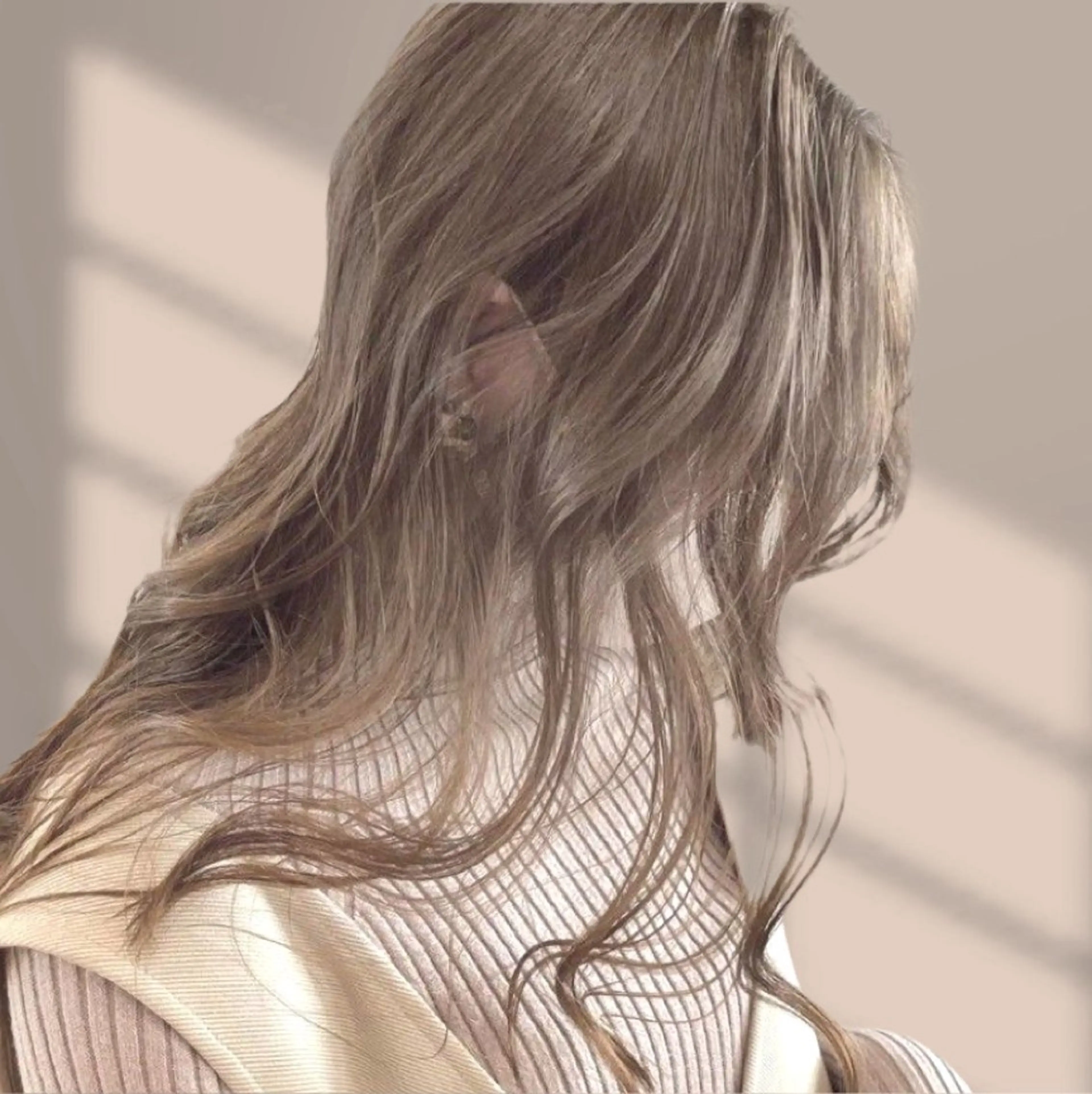 ロング カラー ヘアカラー トリートメント ヘアセット くすみミルクティー／ ブラウン🪡TOWAのヘアスタイル