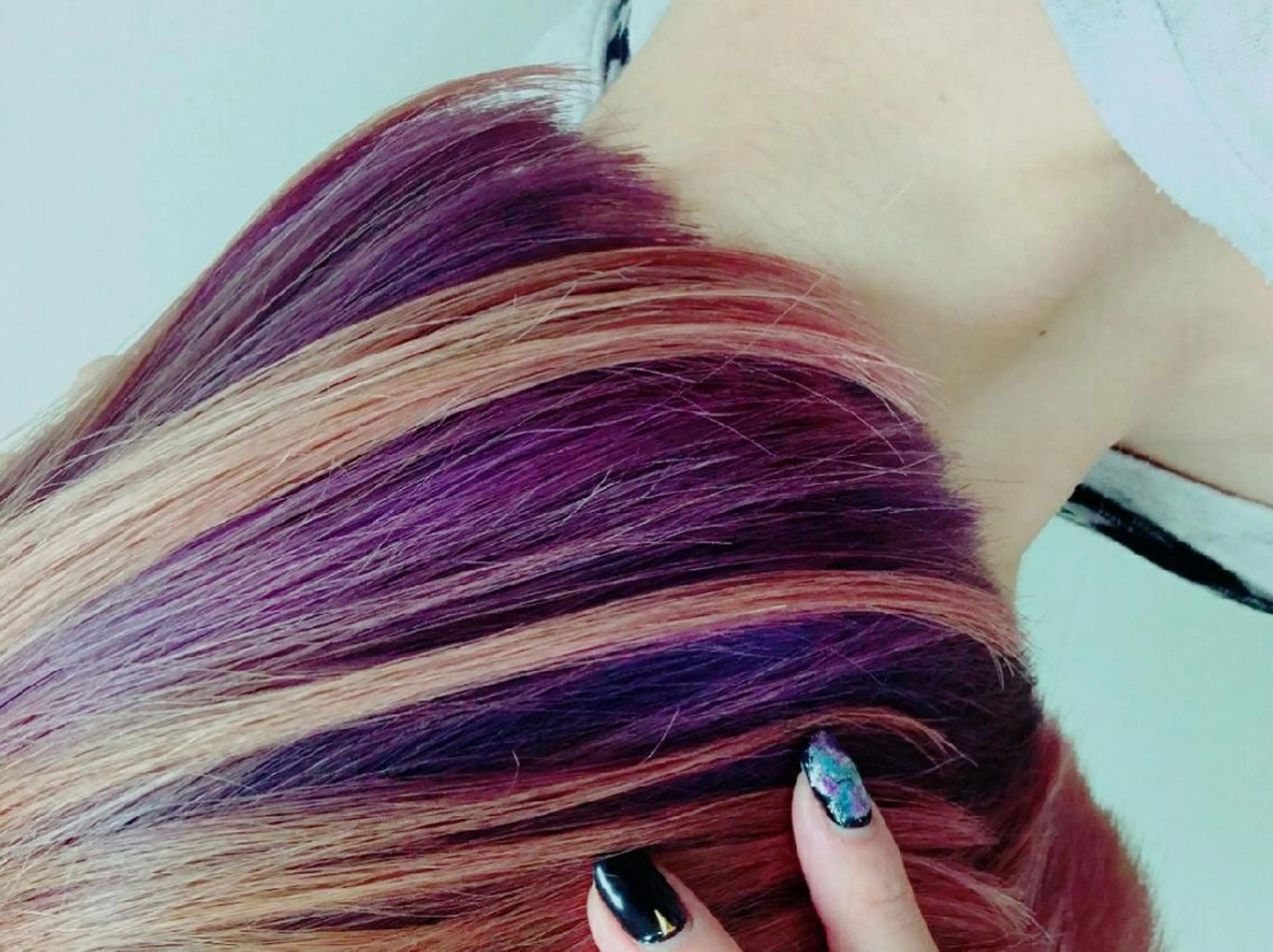 ショート ミディアム セミロング ロング パーマ カラー ヘアアレンジ メンズ キッズ ネイル マツエク・マツパ メンズインナーカラー インナーカラー エミタス ☆のヘアスタイル