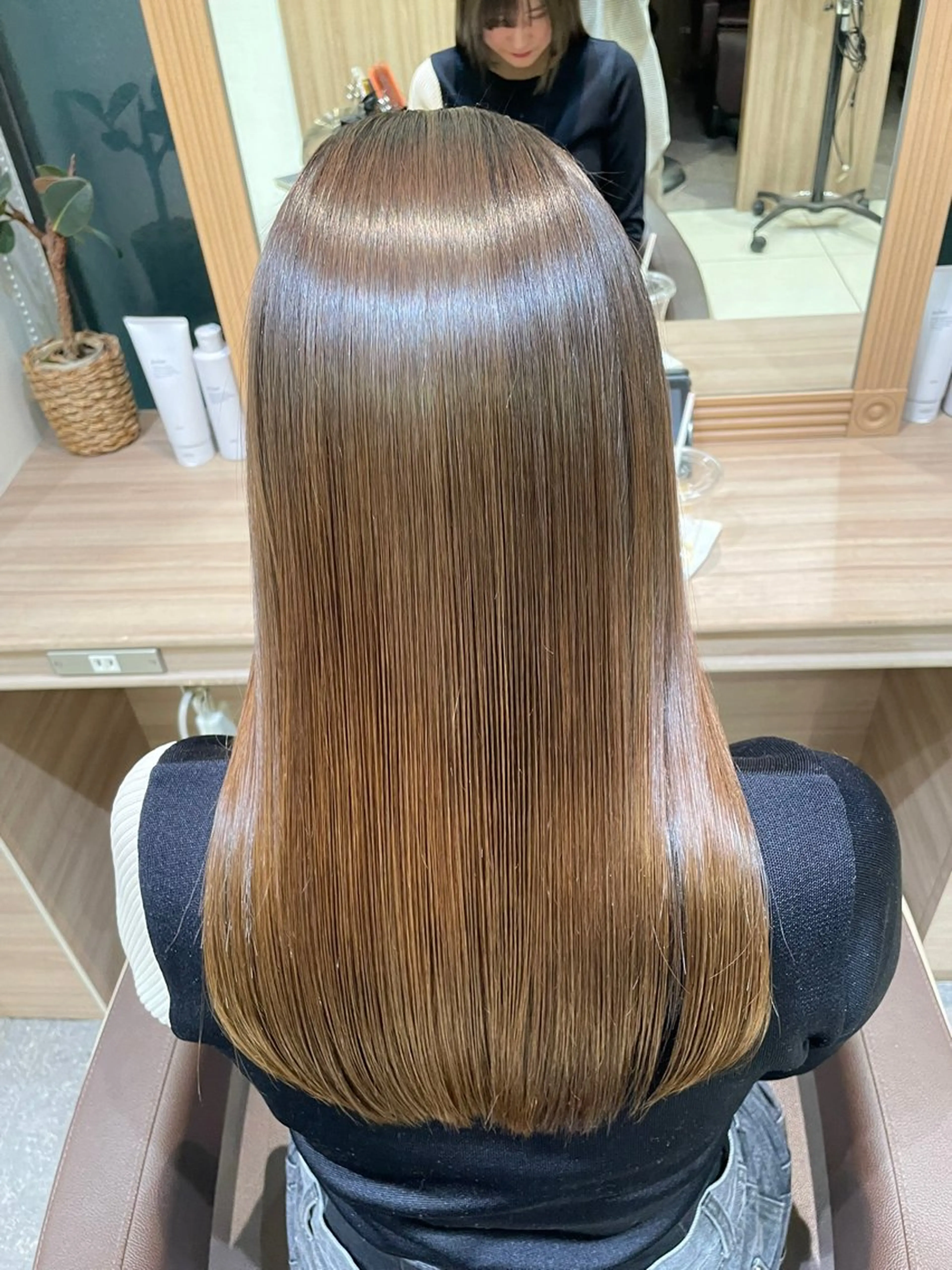 ロング カラー パーマ 透明感カラー オリーブカラー 酸性ストレート ストレートパーマ ヘアカラー 縮毛矯正 美髪矯正/髪質改善 /ヨナミネのヘアスタイル