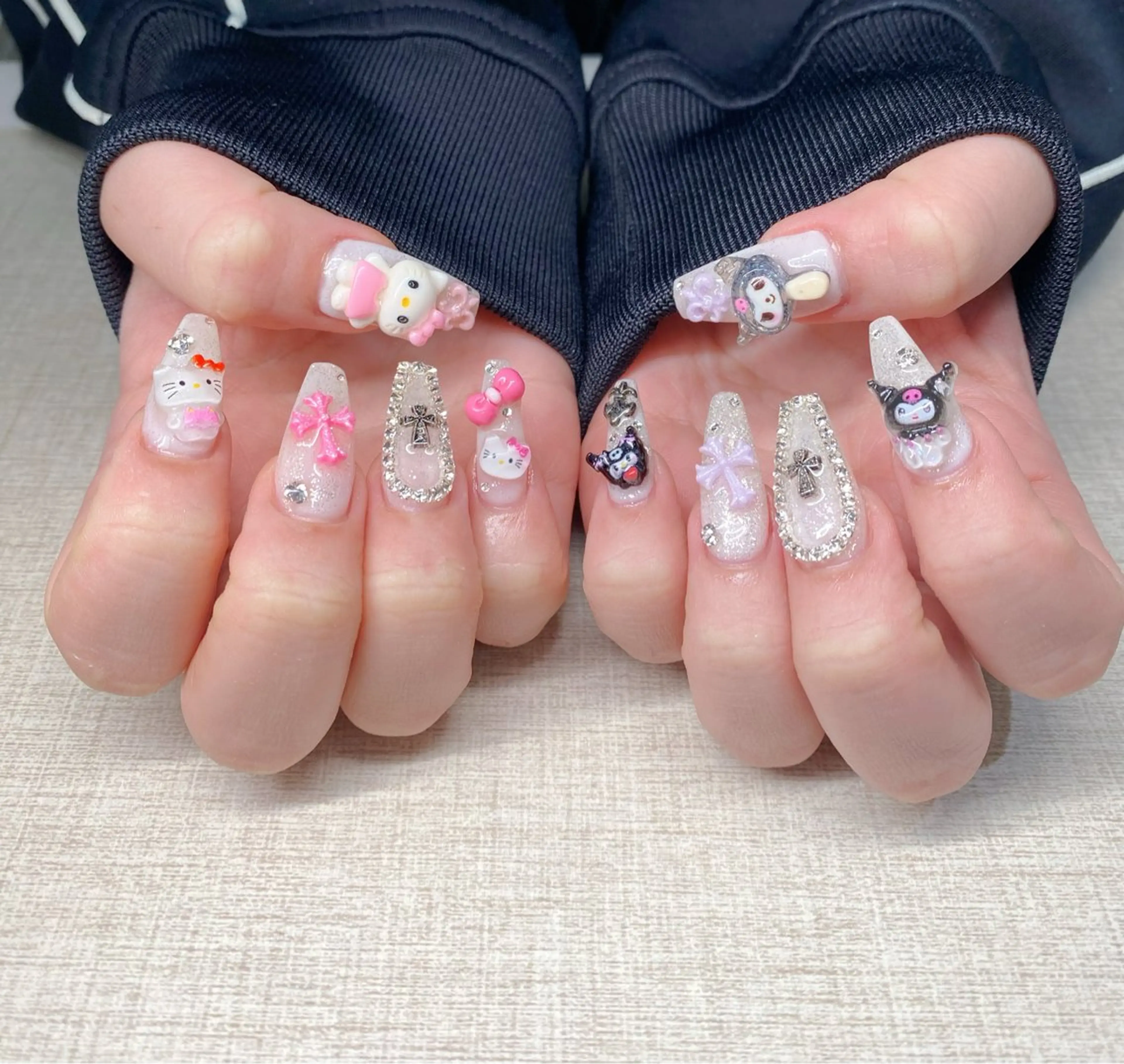 ネイル オーロラネイル ブルー チークネイル 長さ出し フットネイル ハンドネイル Momo チップ長さ出し専門店のネイルデザイン