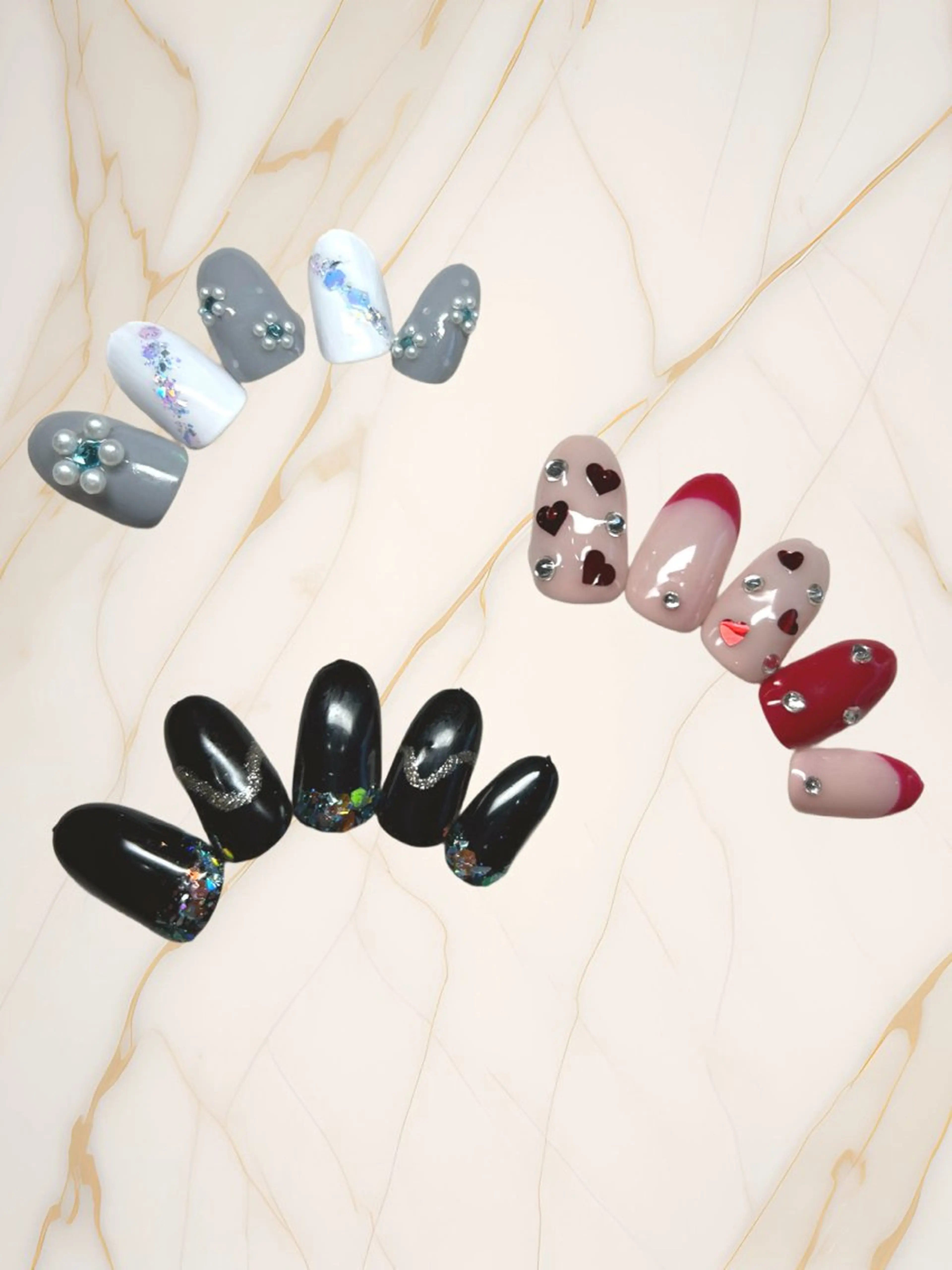 ネイル 細谷 明日香のネイルデザイン