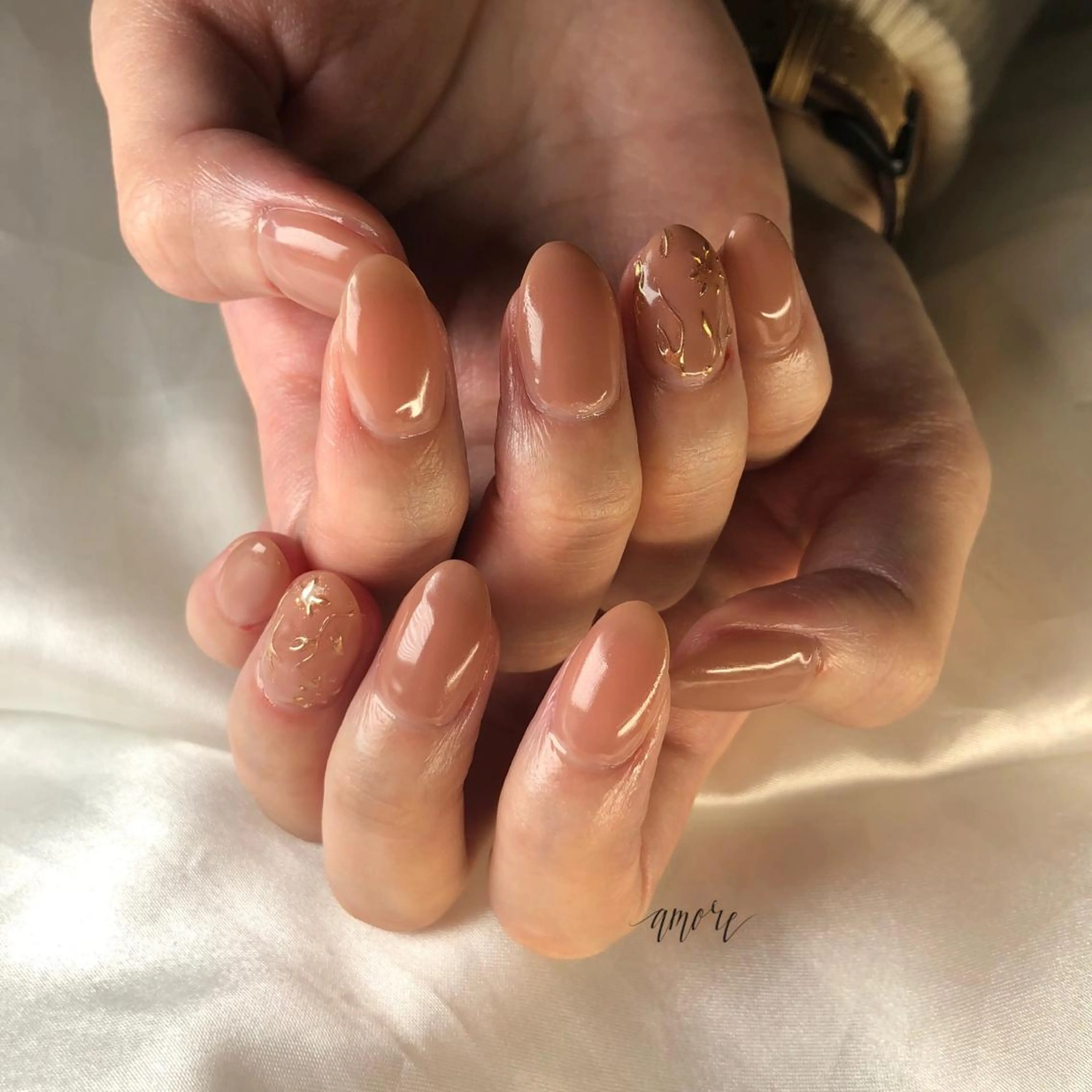 ネイル ジェルネイル 氷ネイル・うるうるネイル キラキラネイル マグネットネイル ミラーネイル You kyehwaのネイルデザイン