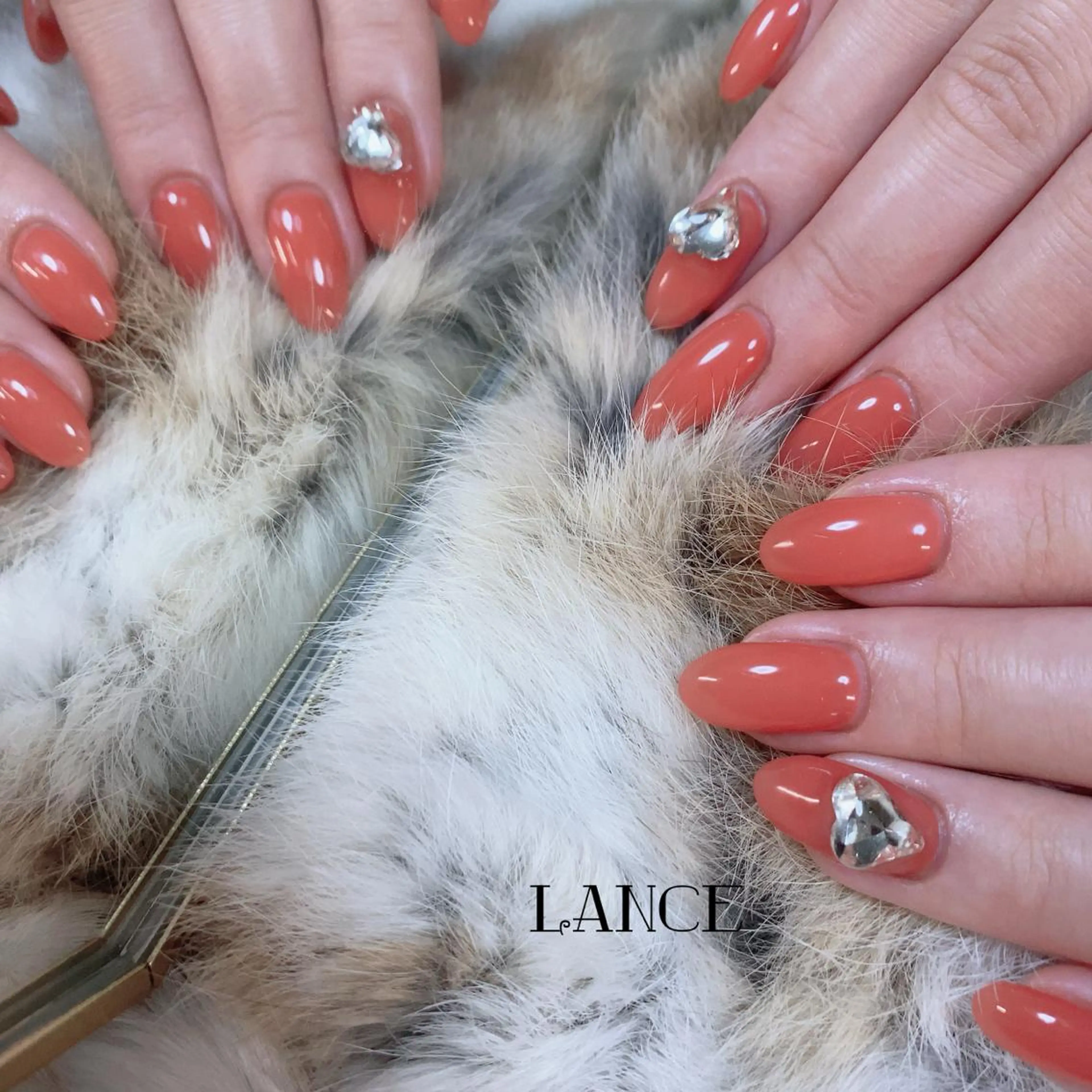 ミディアム ネイル オーロラネイル フットネイル フレンチネイル グラデーション キラキラネイル ハンドネイル Lance nailのネイルデザイン