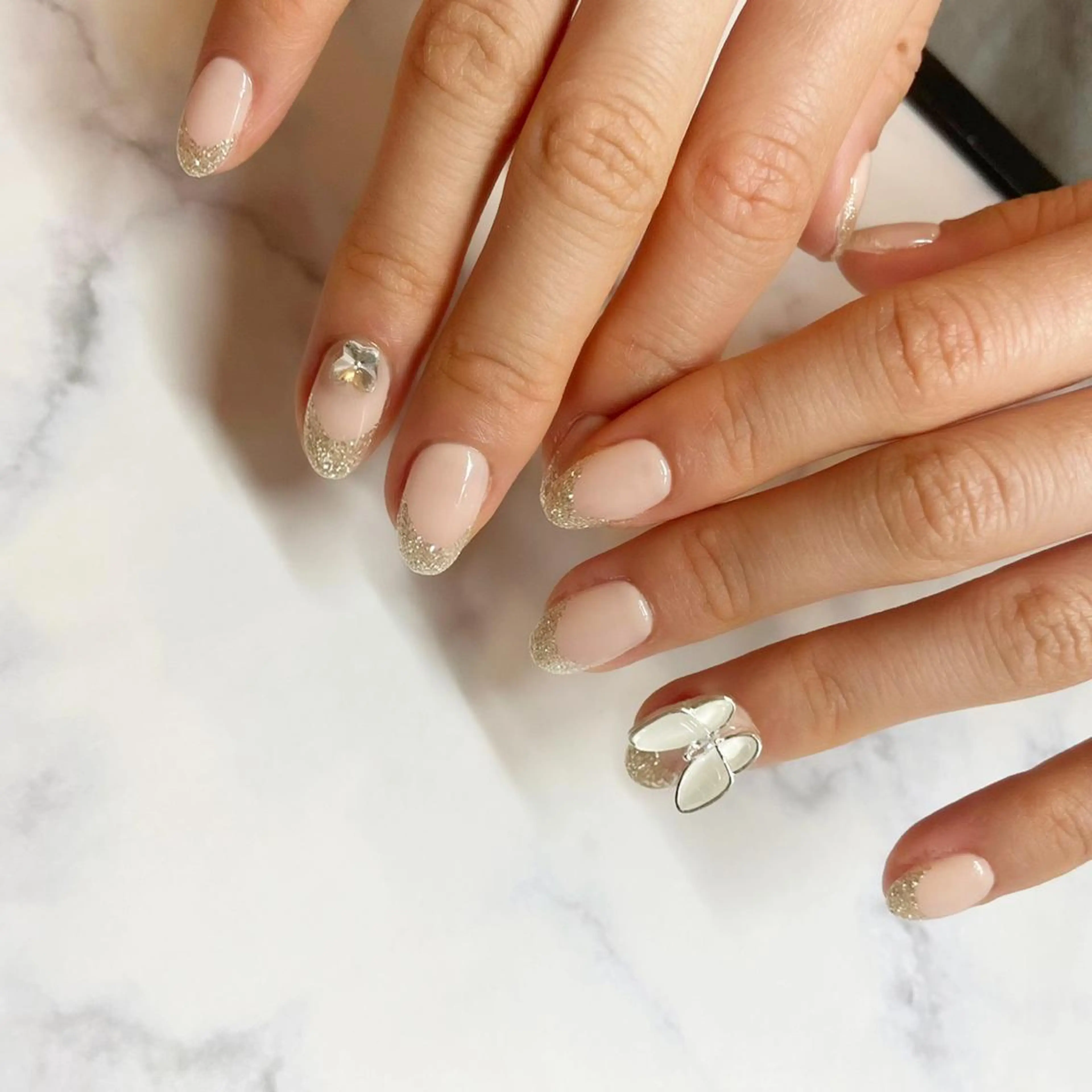 ネイル フレンチネイル ハンドネイル Classy【クラッシー】所属・Classy: Mizukiのネイルデザイン