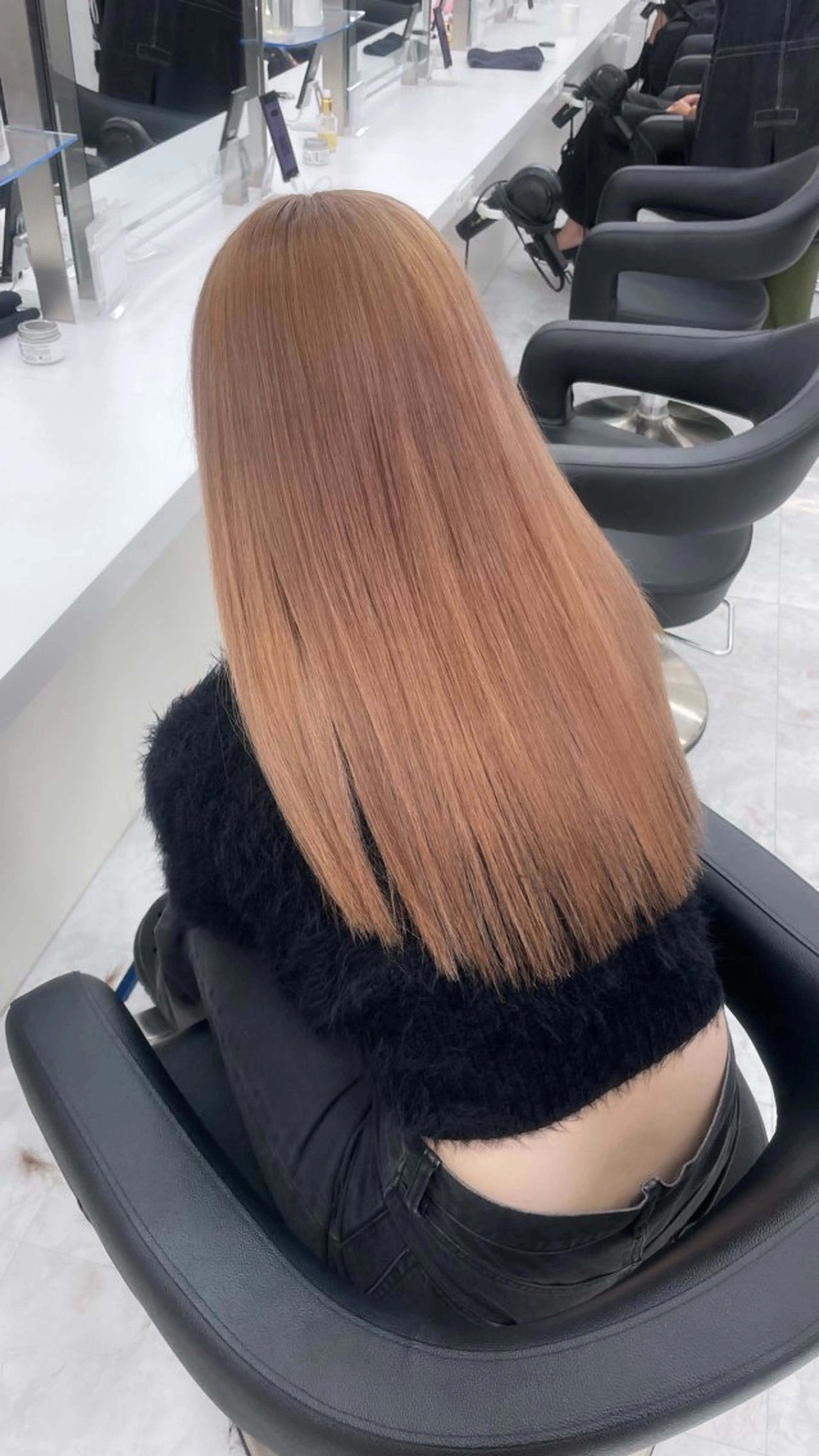 ロング mayu/ブリーチ/ layer/似合わせのヘアスタイル