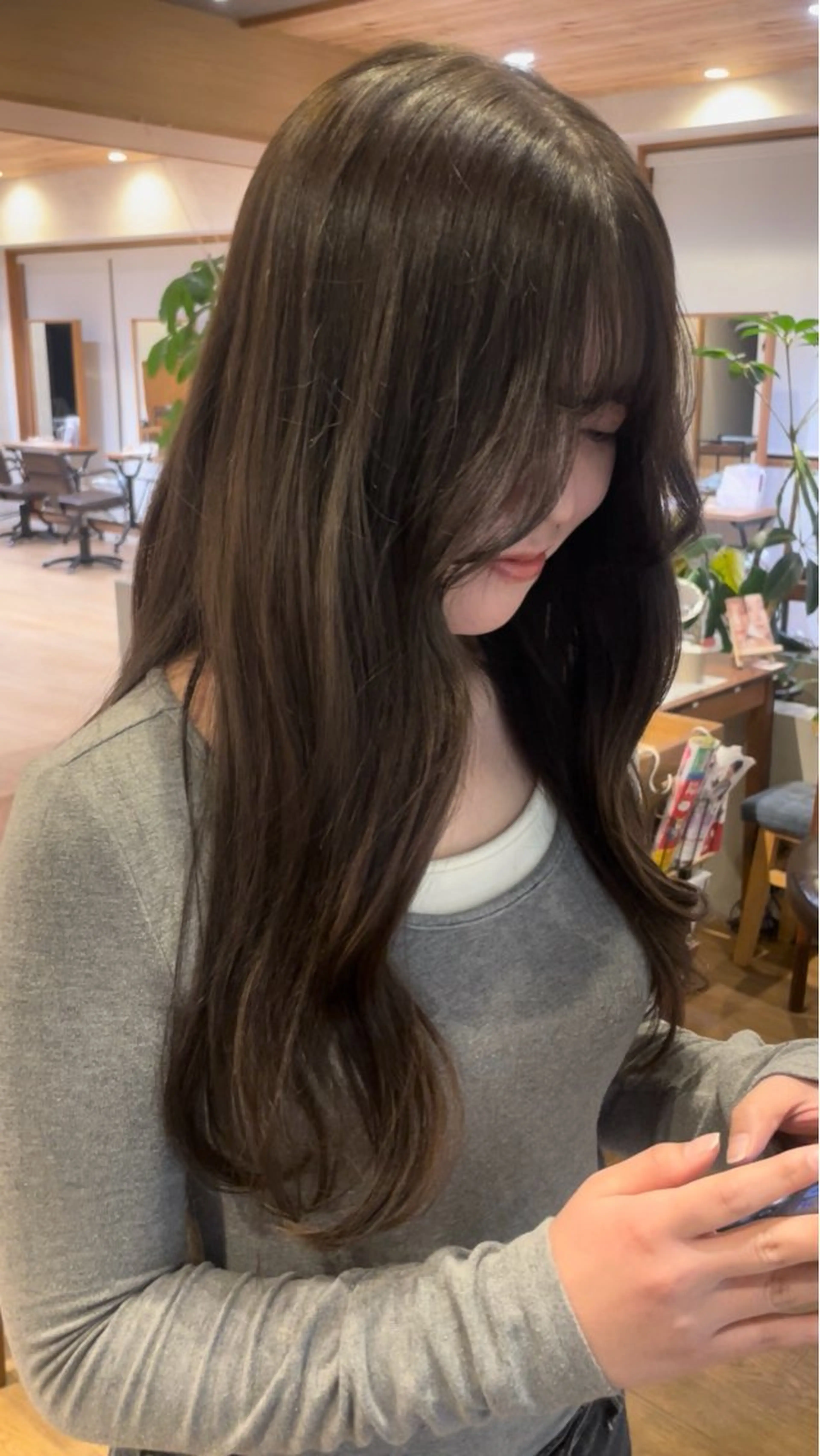 ロング カラー Laciel par Noel所属・曻地 彩乃のヘアスタイル