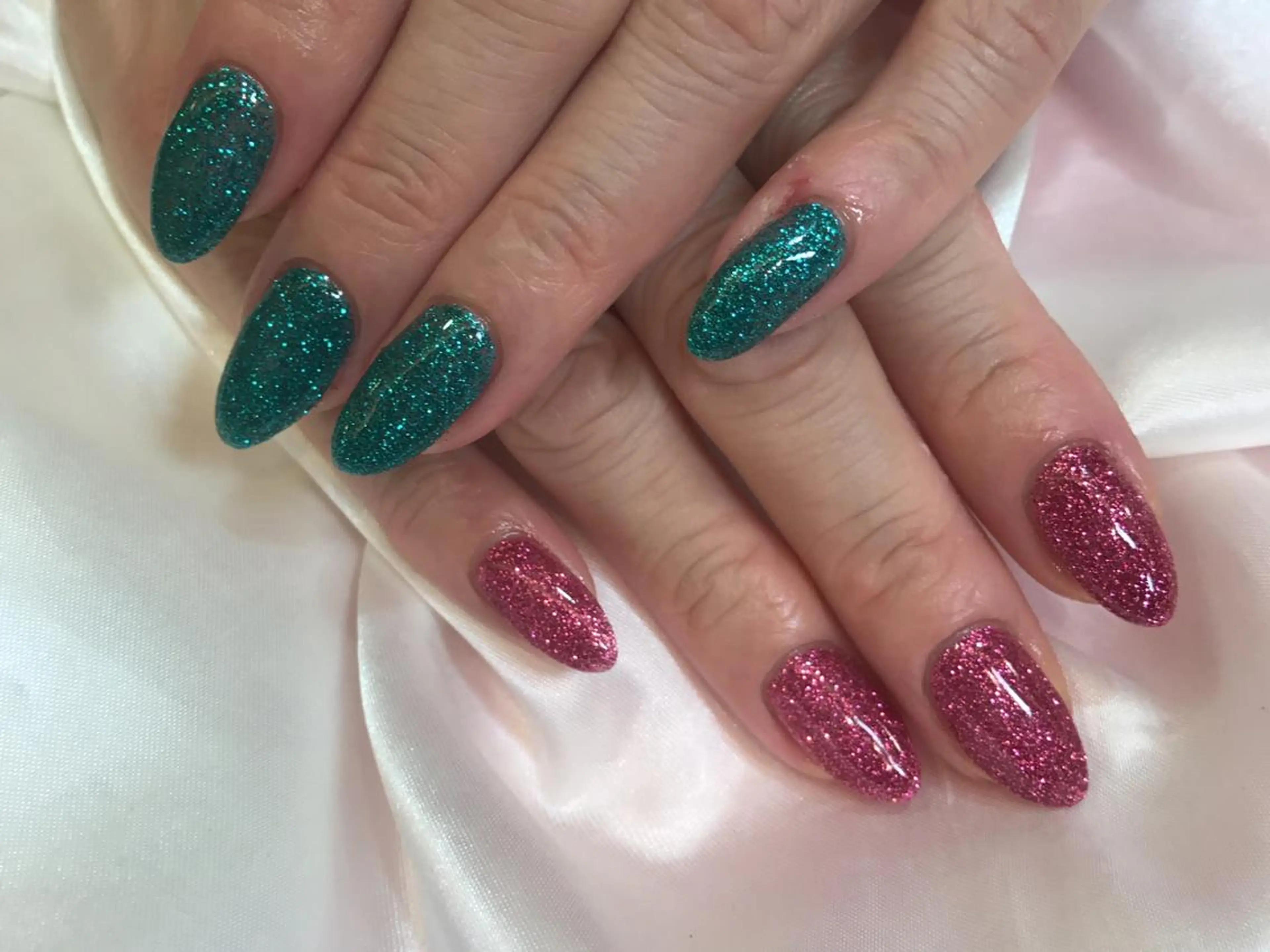 ネイル ラメ(グリッター) ワンカラーネイル ハンドネイル 中川 愛理のその他イメージ