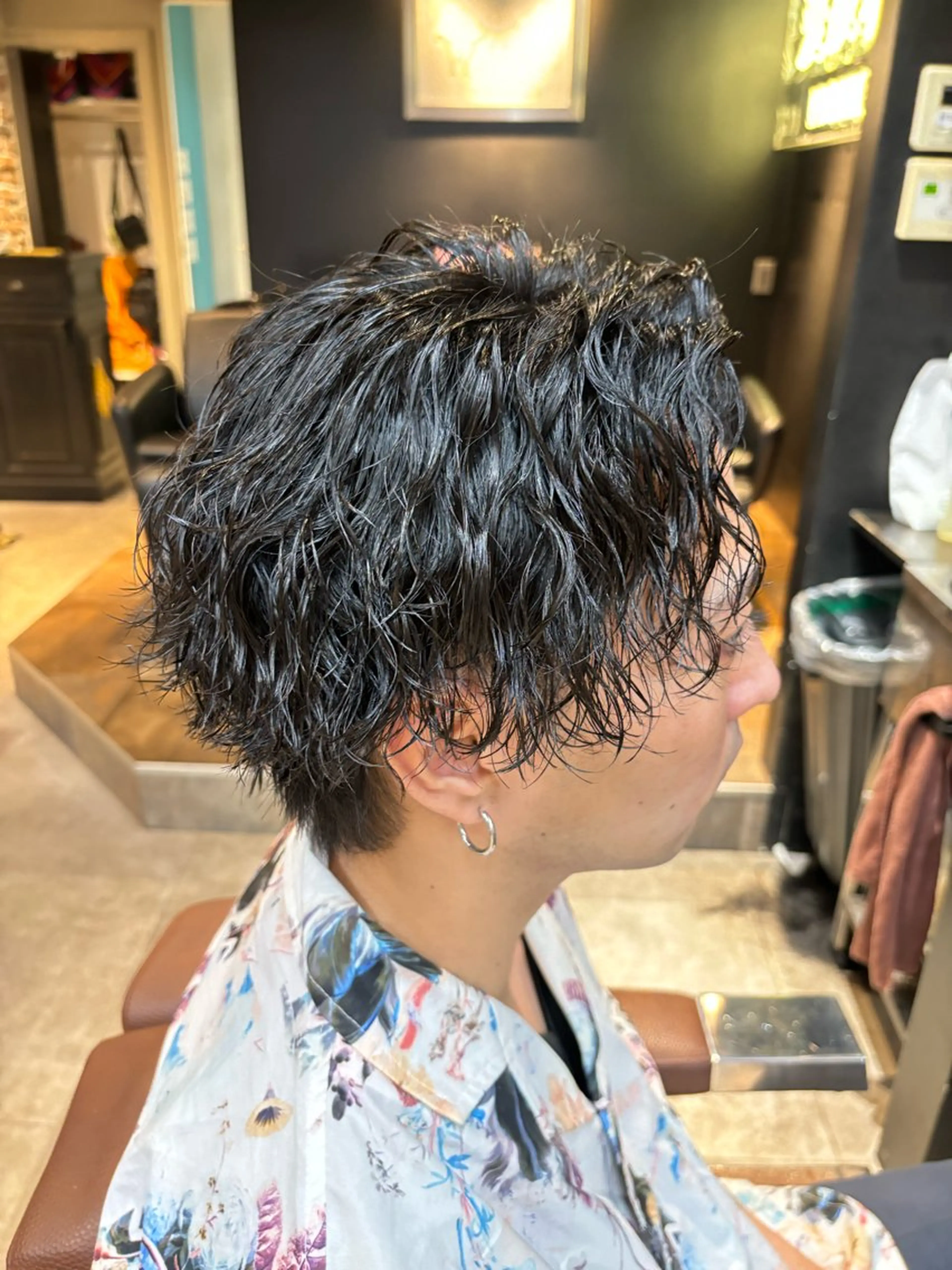 ショート パーマ メンズ メンズパーマ 波巻きパーマ メンズパーマ 渡邉裕人のヘアスタイル