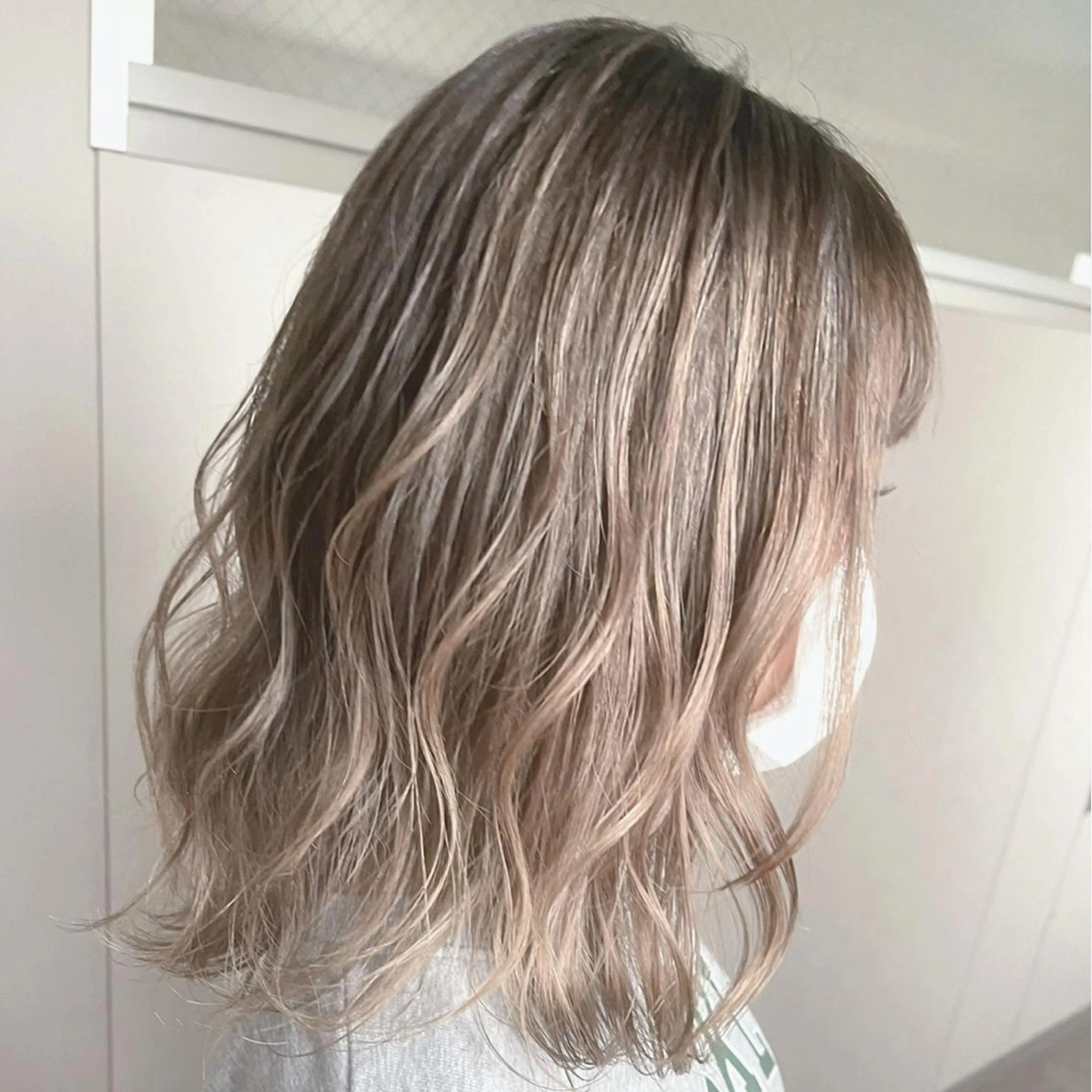 ミディアム カラー ベージュカラー ヘアカラー 松井那津子 /ハイライトブリーチのヘアスタイル