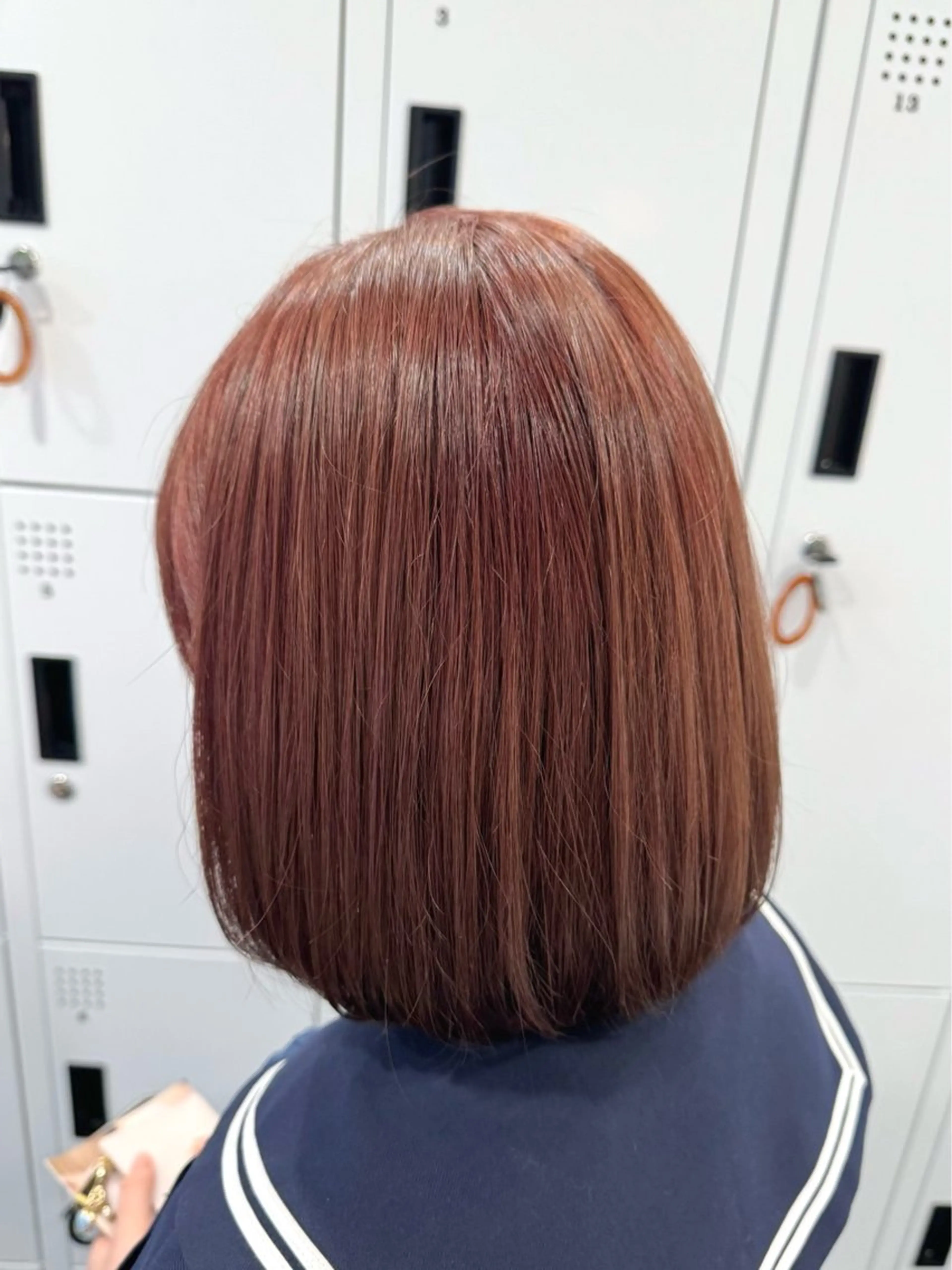 ミディアム 八木 菜美のヘアスタイル