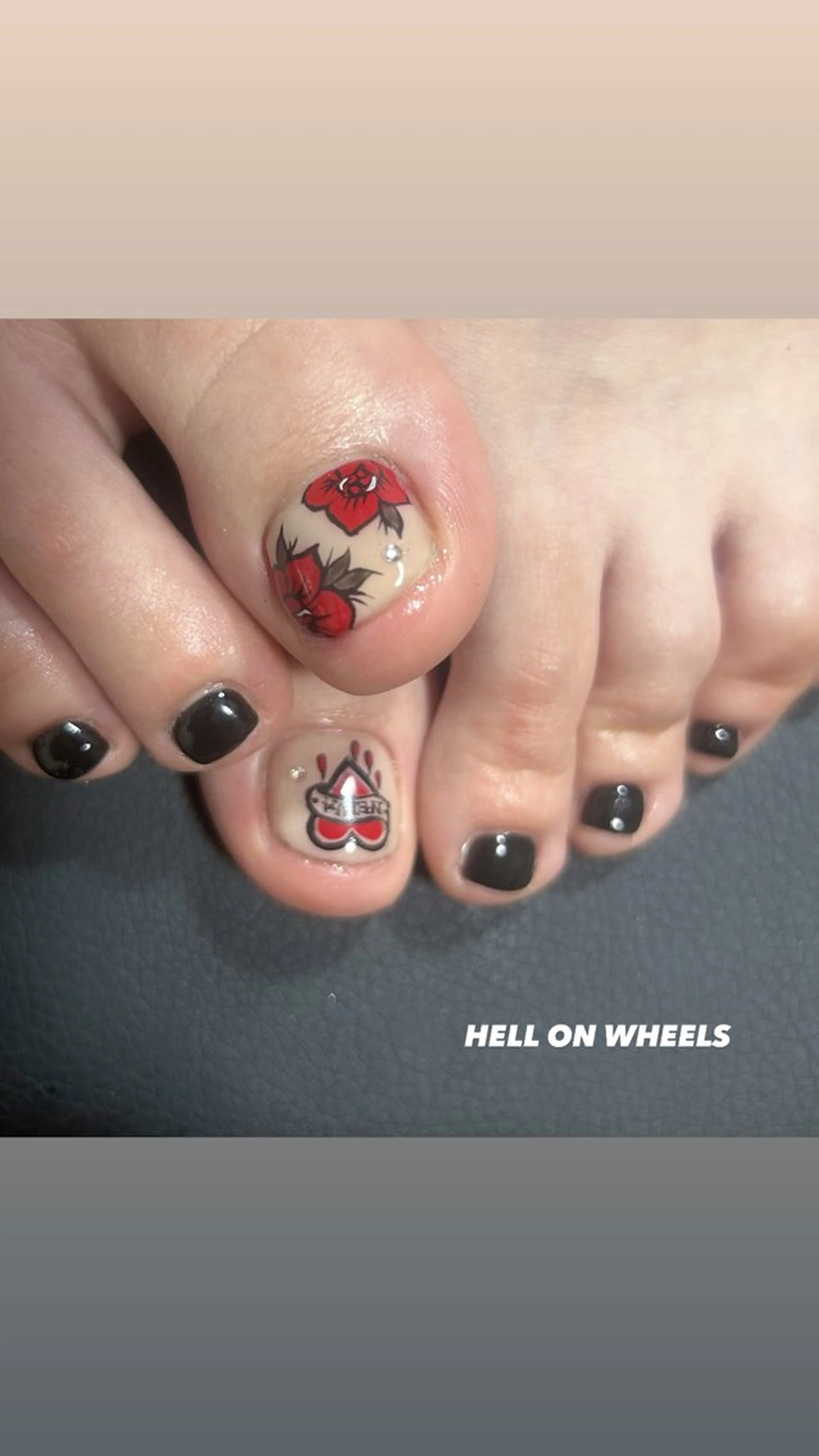 ネイル アートネイル フットネイル フットネイル ⛓Miyu ⛓のネイルデザイン