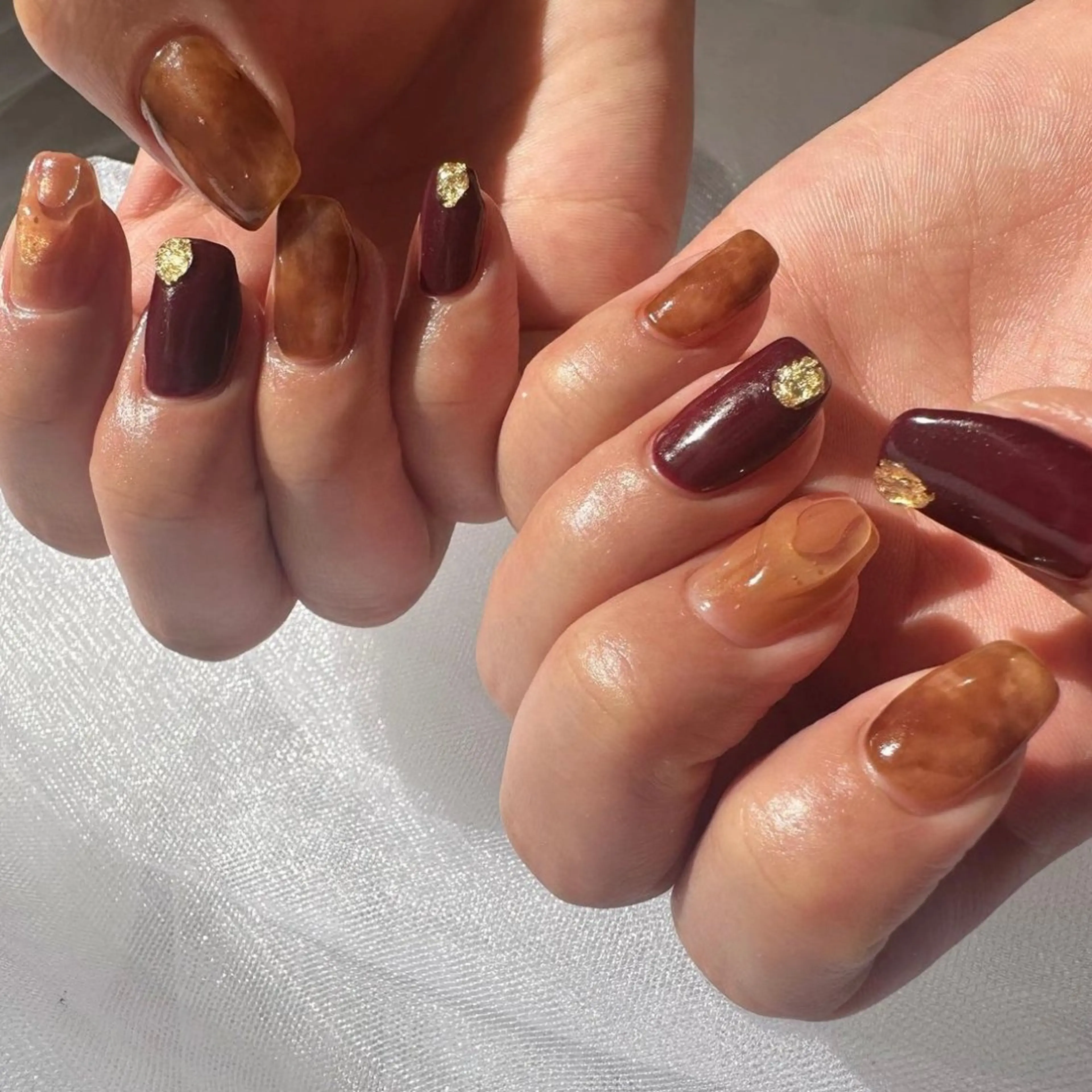 ネイル べっ甲ネイル ボルドー クリアネイル 氷ネイル・うるうるネイル 韓国ネイル 🪞KAPE NAIL 🪞のネイルデザイン