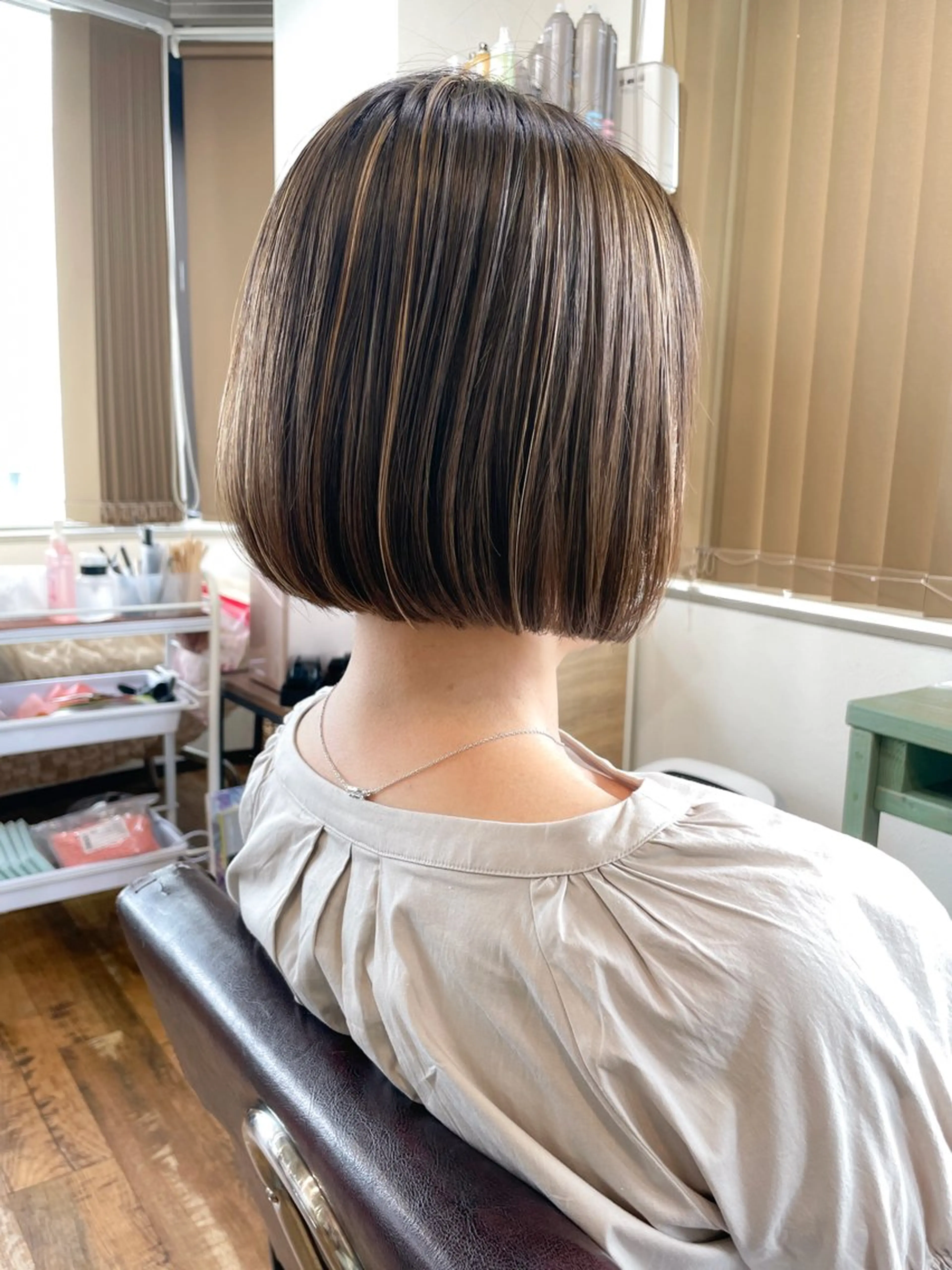 ショート ボブ Re:ta Hair 飯田淳平のヘアスタイル