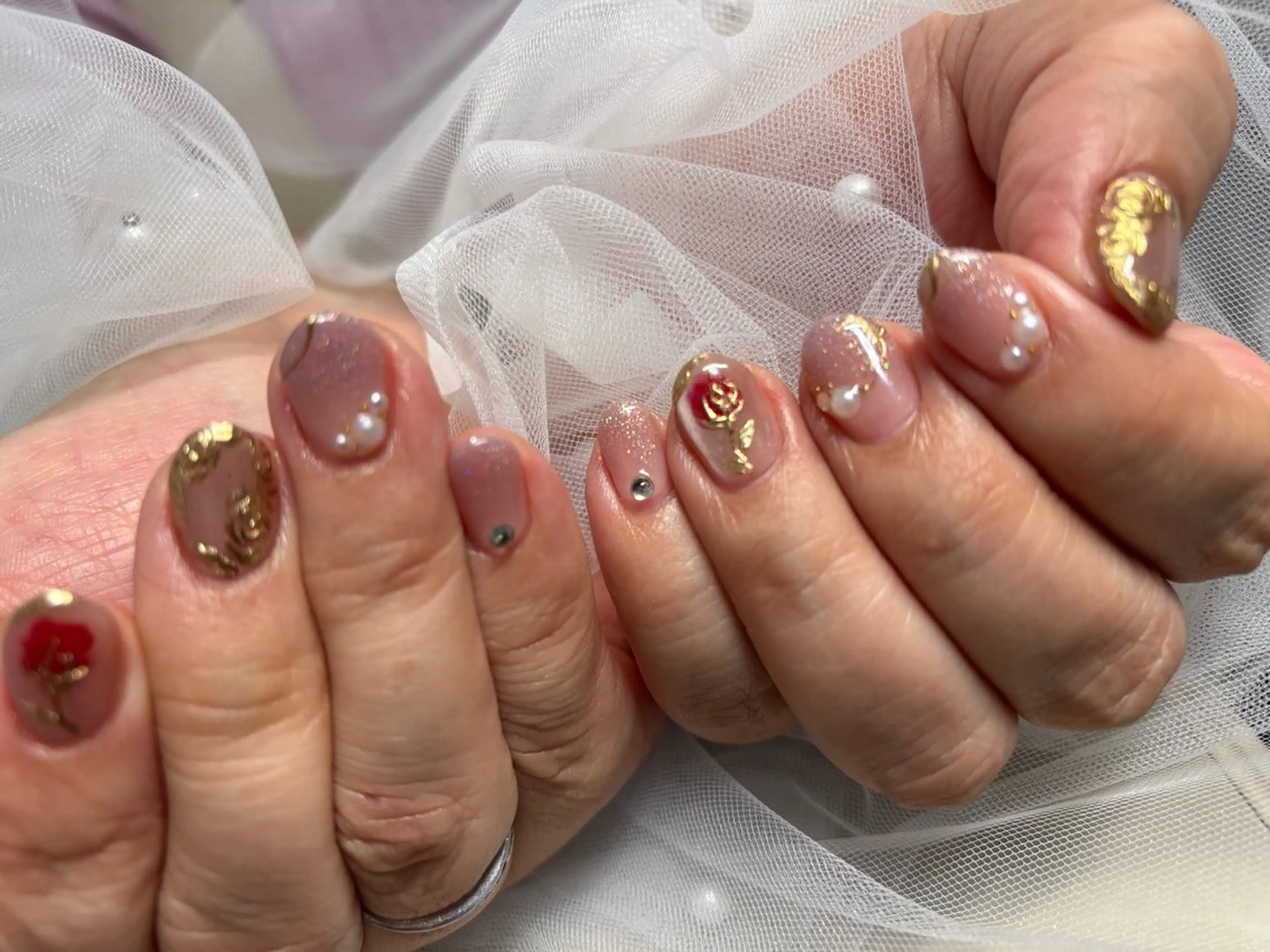 ネイル アートネイル ミラーネイル 持ち込み ハンドネイル 認定講師／歴20年 パラジェル　Growのネイルデザイン