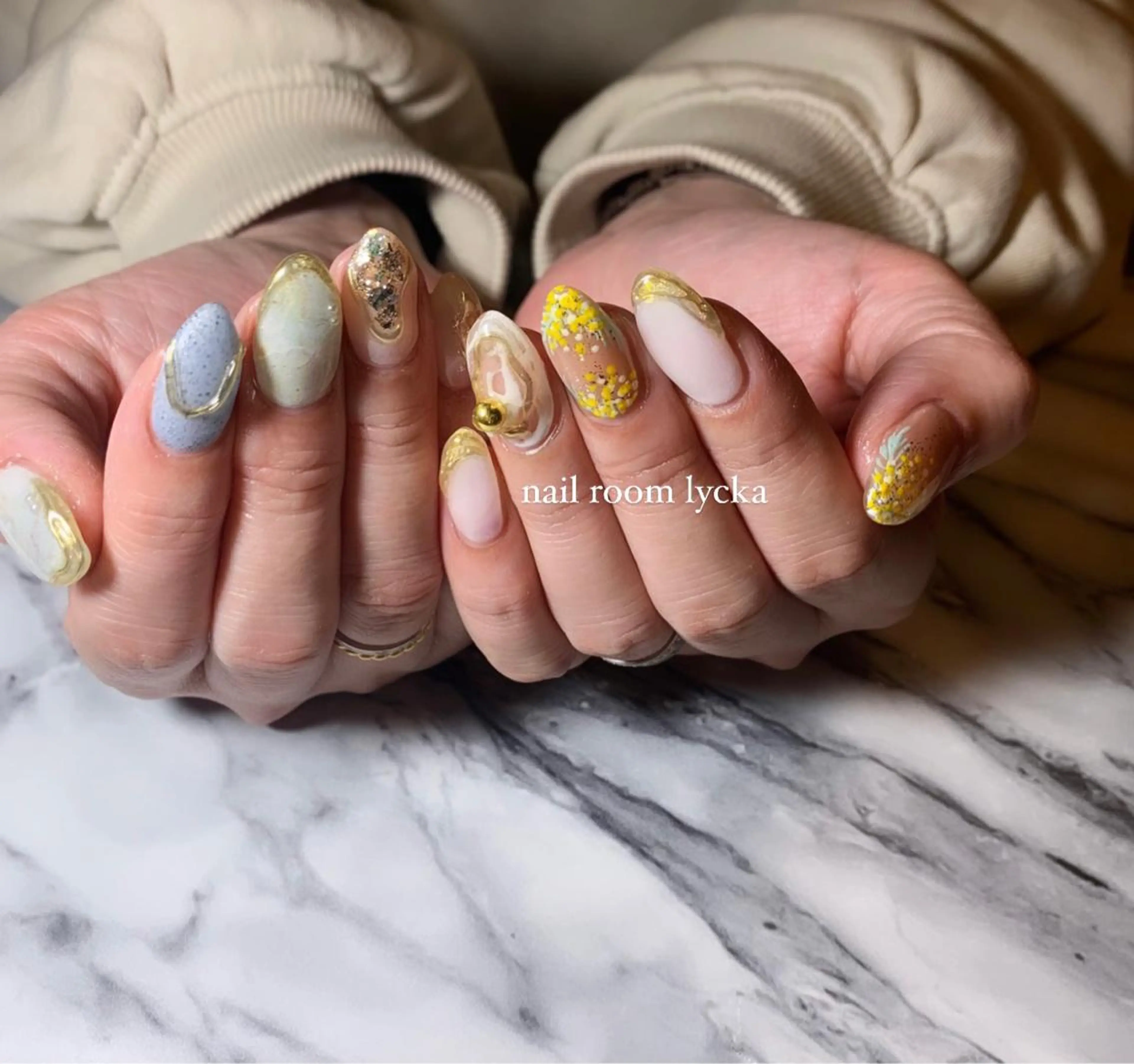 ネイル ﾈｲﾙﾙｰﾑﾘｯｶ 𝐦𝐚𝐲𝐮のネイルデザイン