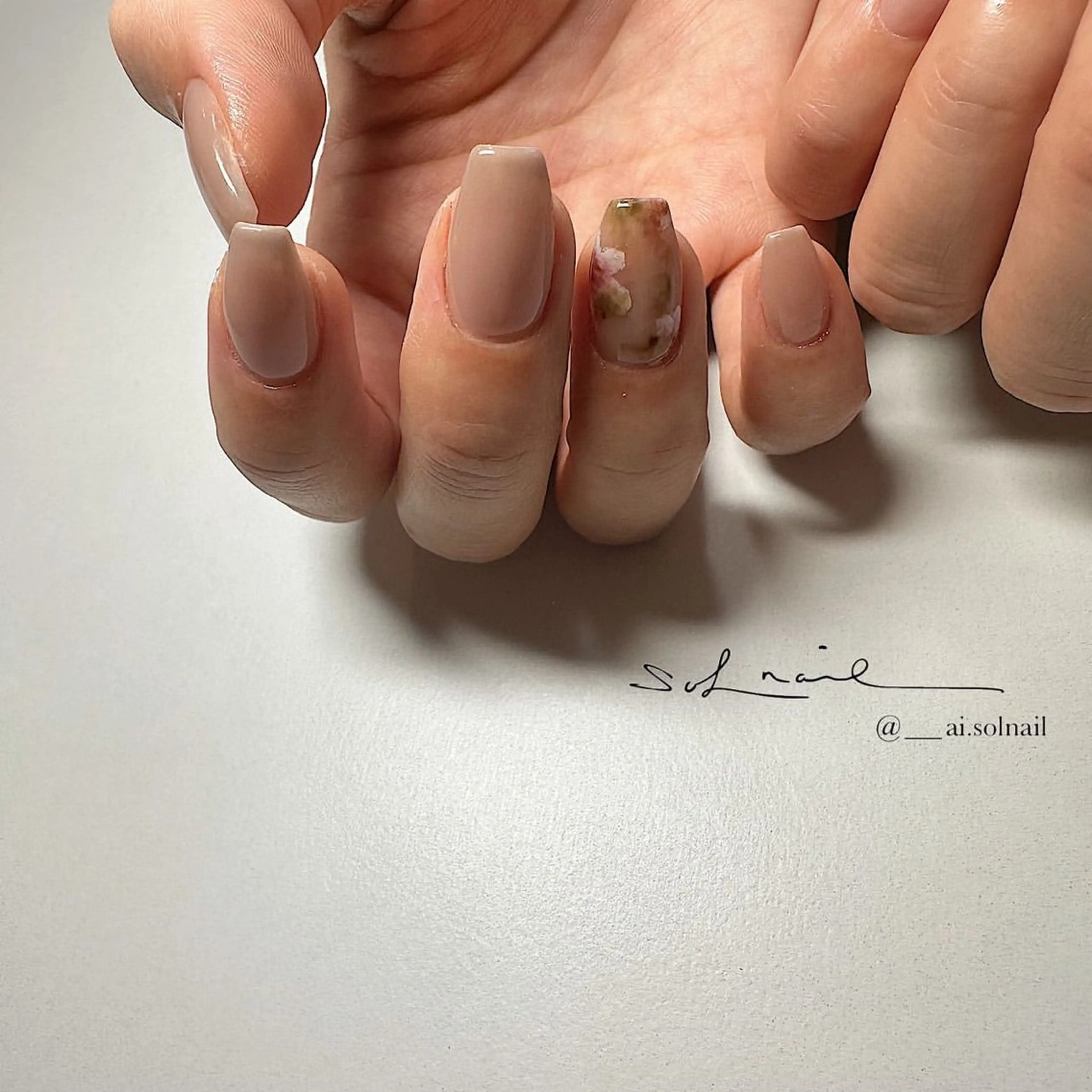 ネイル 🍃伏見 / soL nail / aiのネイルデザイン