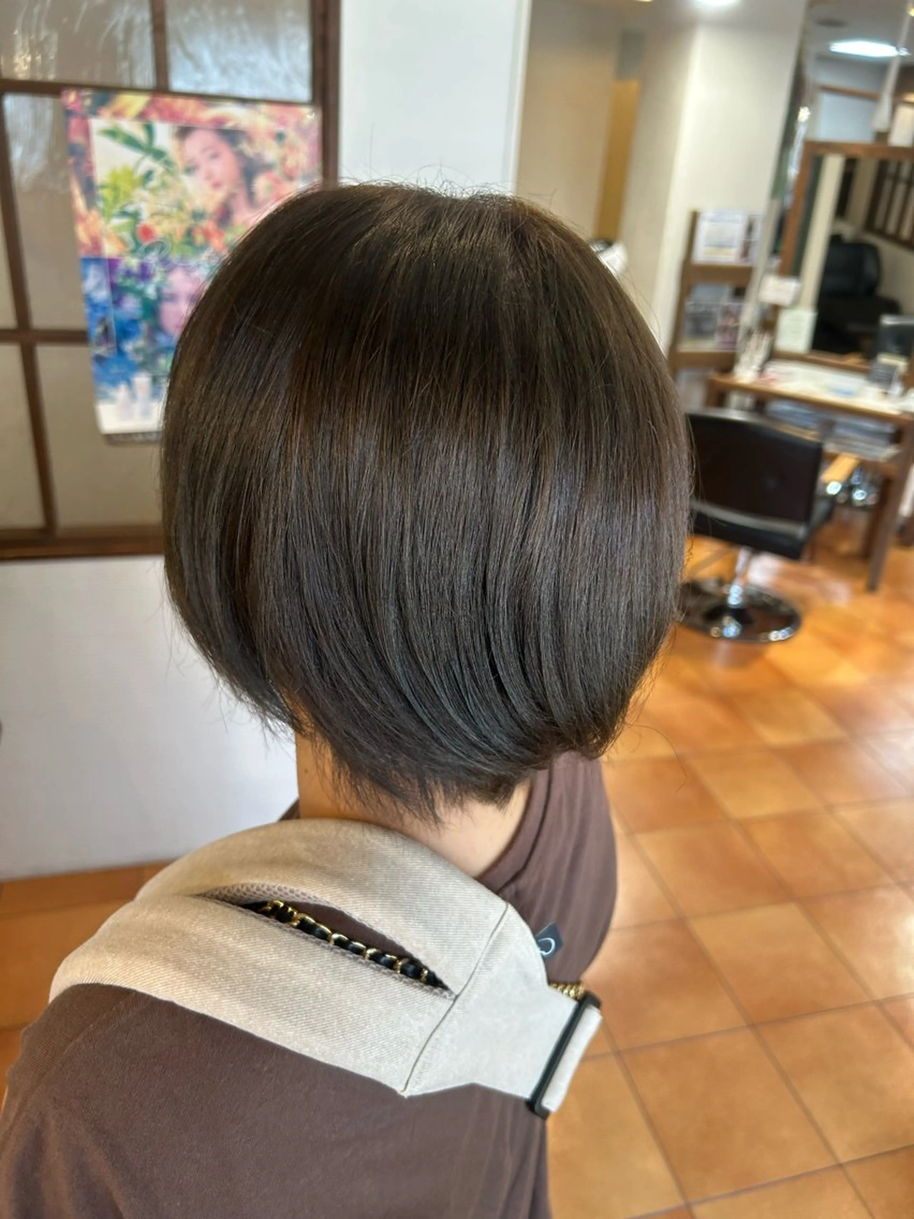 ショート カラー アッシュ ベージュカラー オリーブアッシュ ヘアカラー 徳 永のヘアスタイル