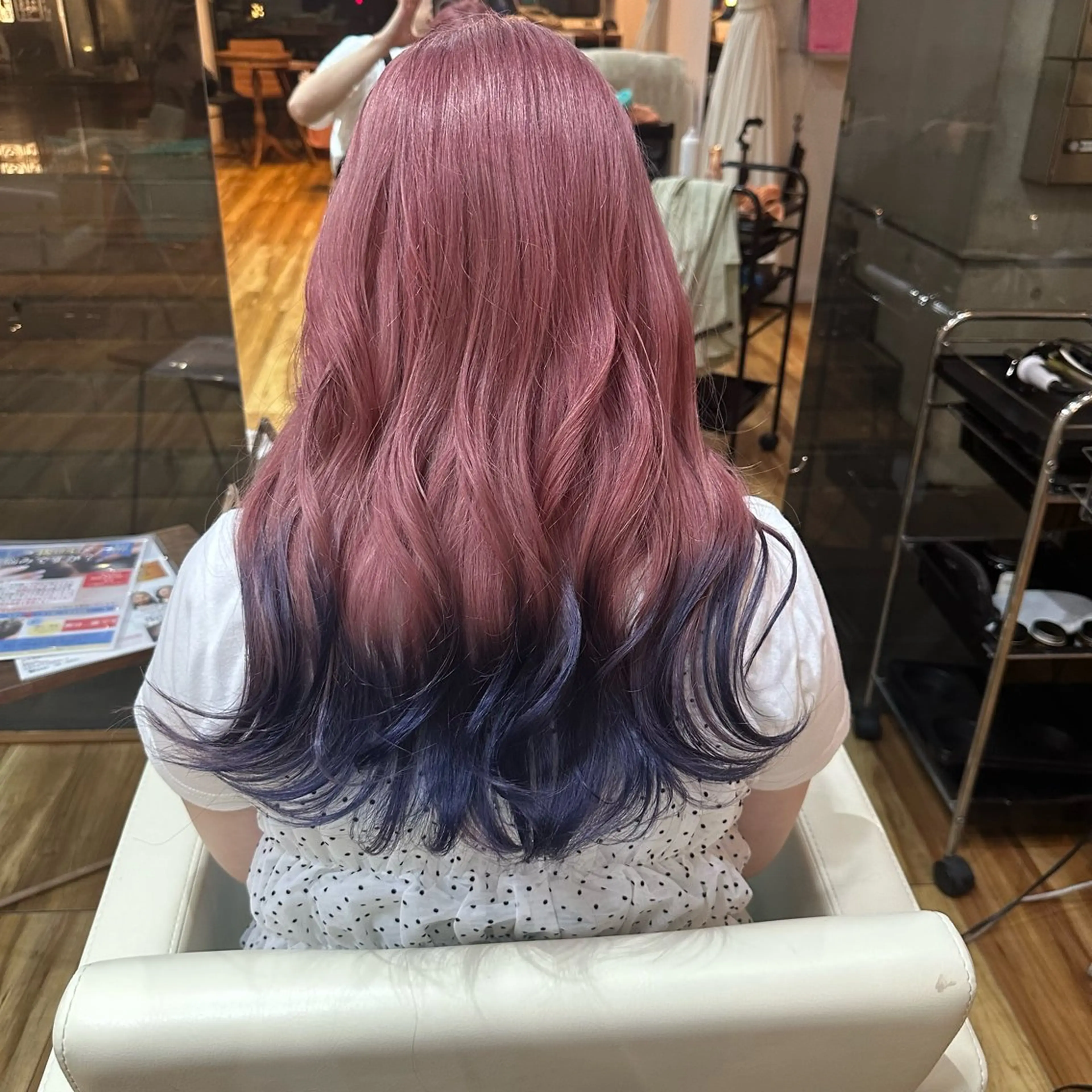 カラー ブリーチ グラデーションカラー ピンクカラー 大原 正寛のヘアスタイル