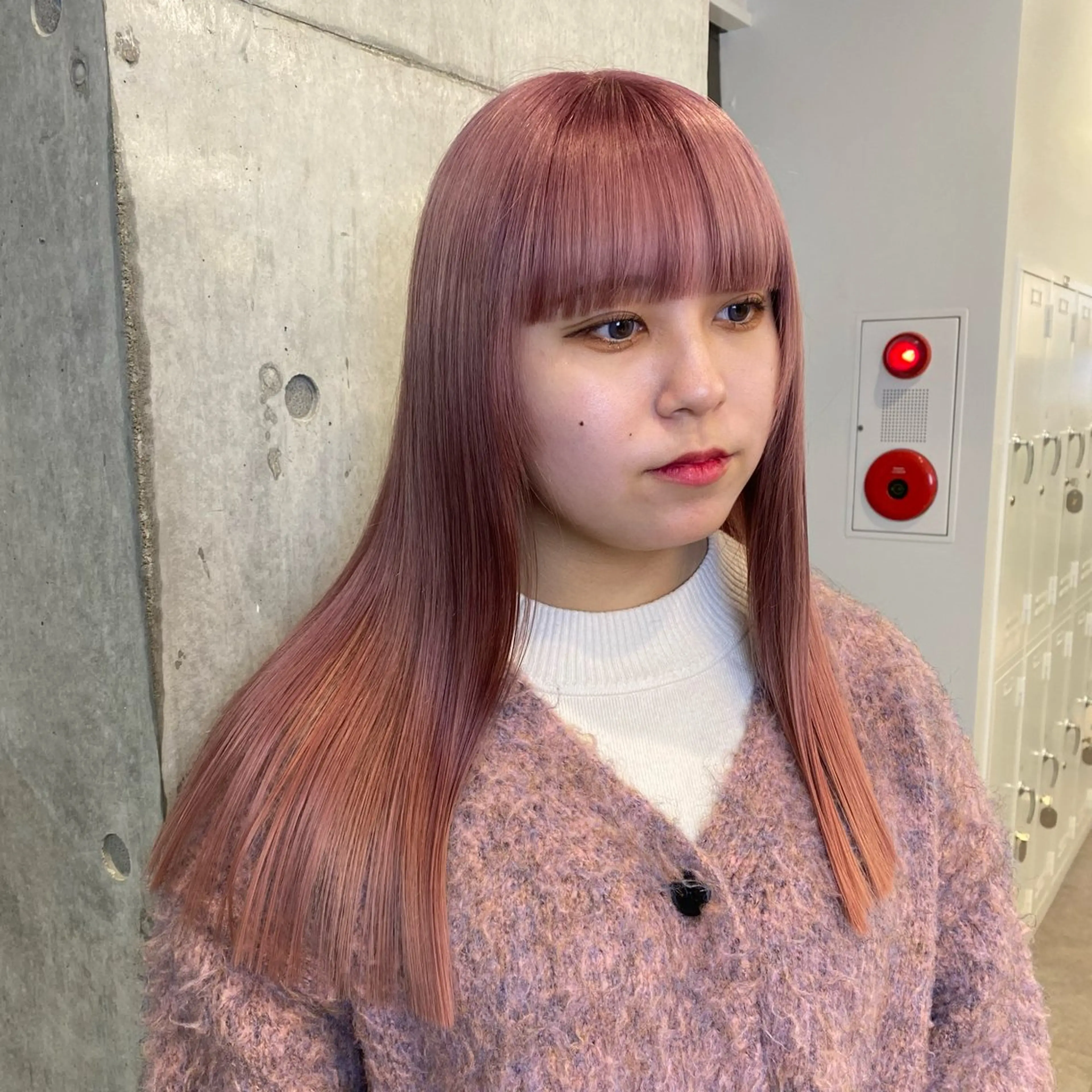 セミロング カラー ヘアカラー ミルクティーベージュ /sara💛のヘアスタイル