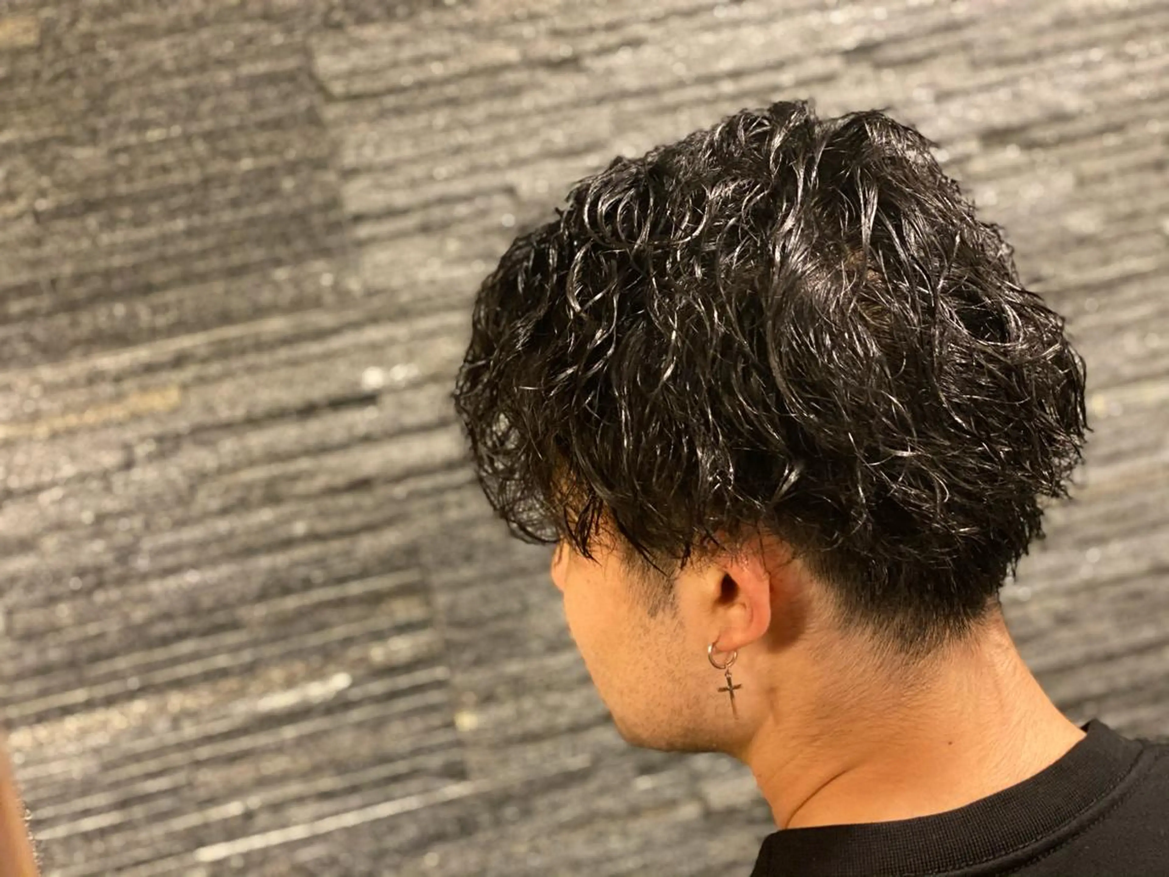 ショート パーマ メンズ 浅見 天翔のヘアスタイル