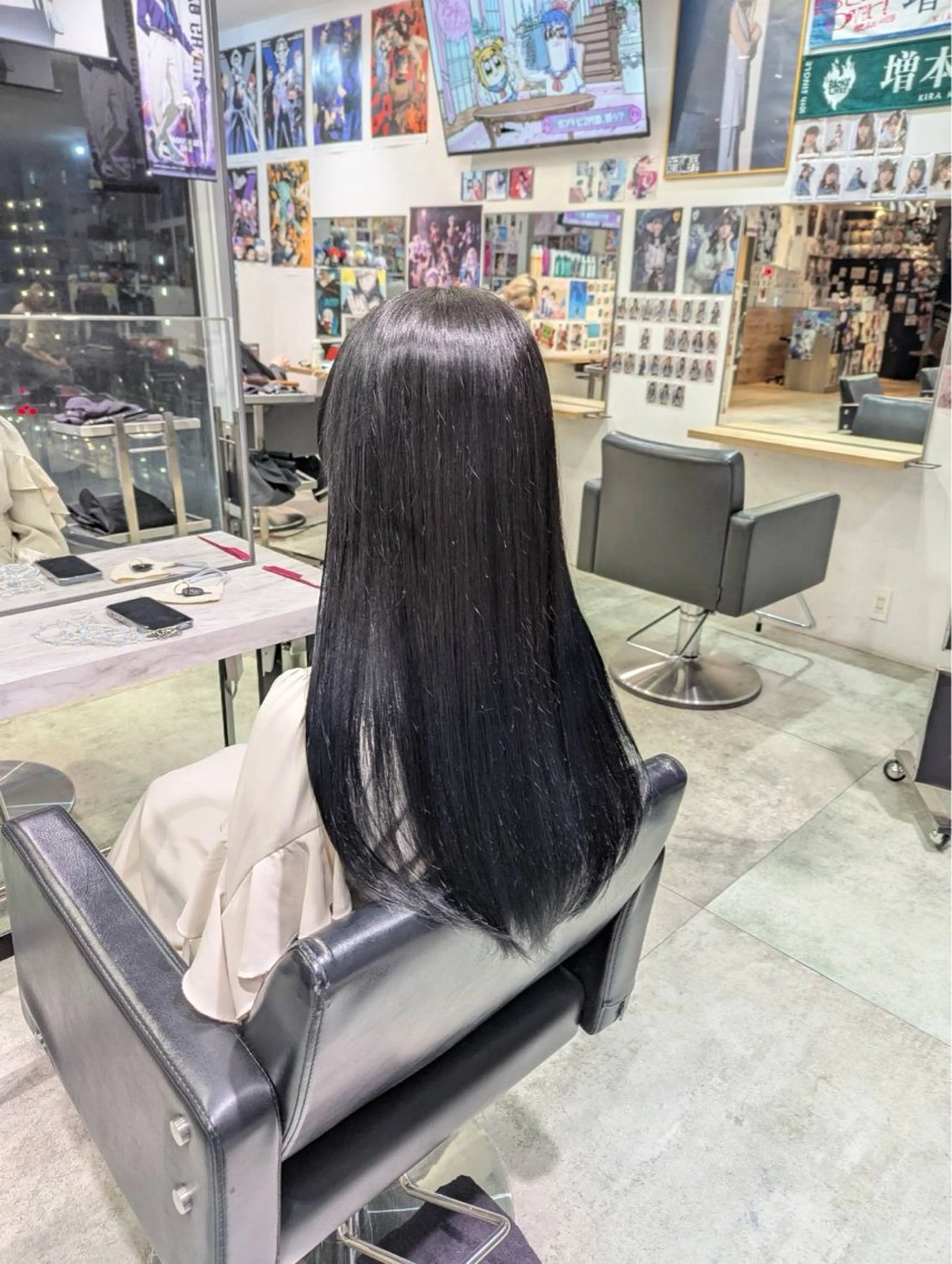 ロング カラー 黒髪 ブリーチ ブルーカラー ブルーブラック 透明感カラー 推しカラー*.✦ ミク✦.*のヘアスタイル