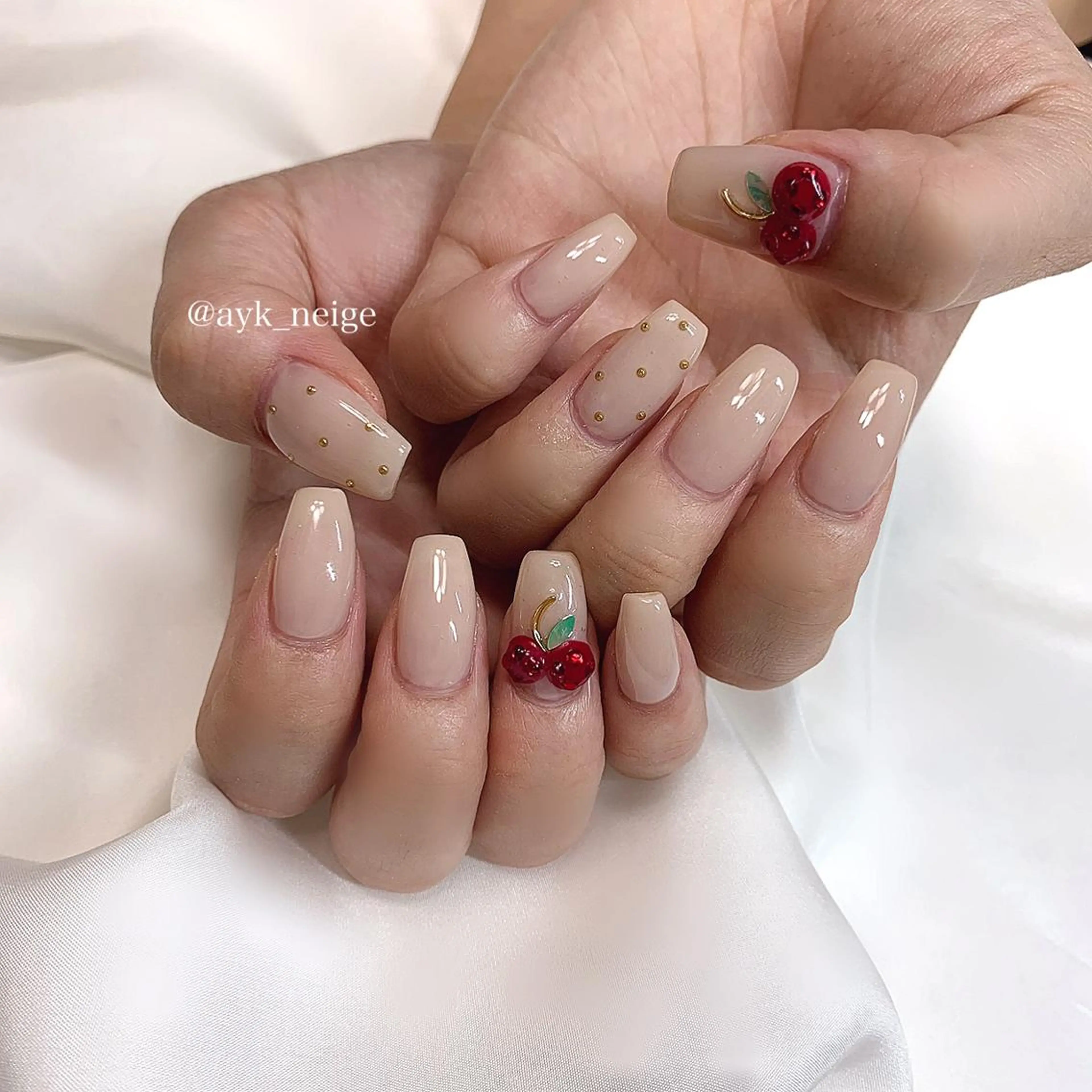 ネイル オーロラネイル フットネイル ハート キラキラネイル 韓国ネイル n'eige nail所属・大谷 綾香のネイルデザイン