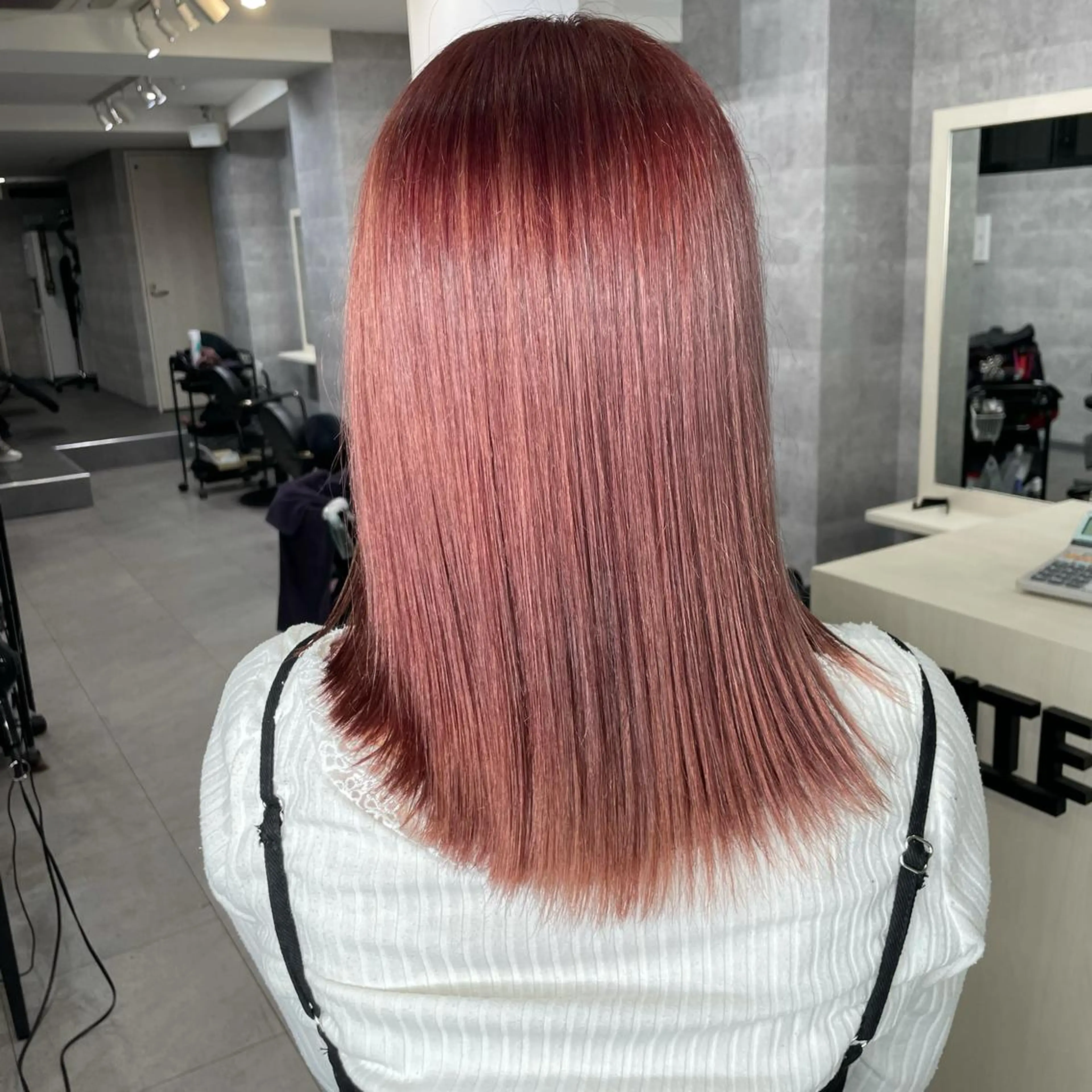 ミディアム カラー JUNYA 海外ガールヘアのヘアスタイル