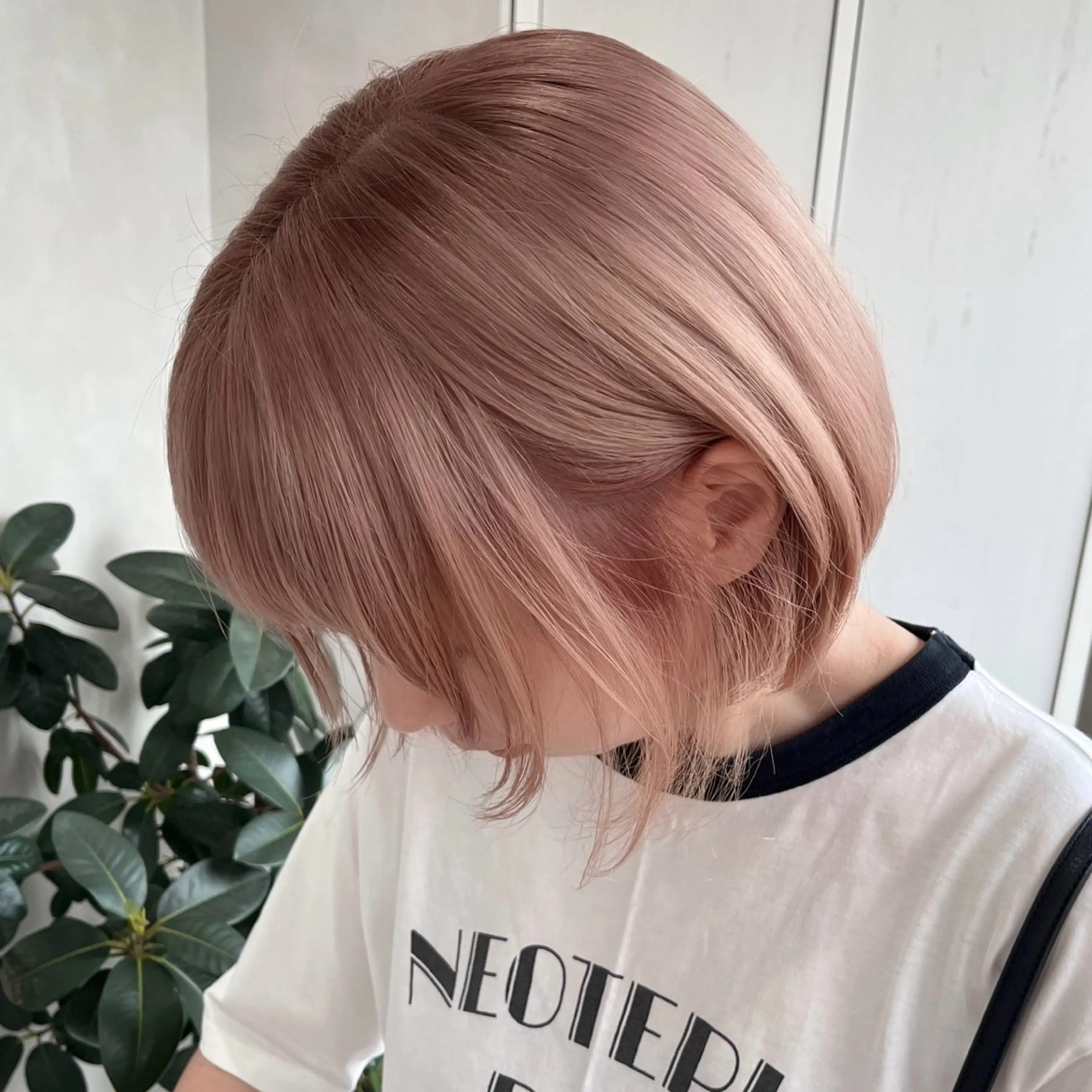 ショート カラー ブリーチ ブロンド ケアブリーチ カット ヘアカラー irwi/イルウィ所属・miku🎀門前仲町 ブリーチ・レイヤーのヘアスタイル