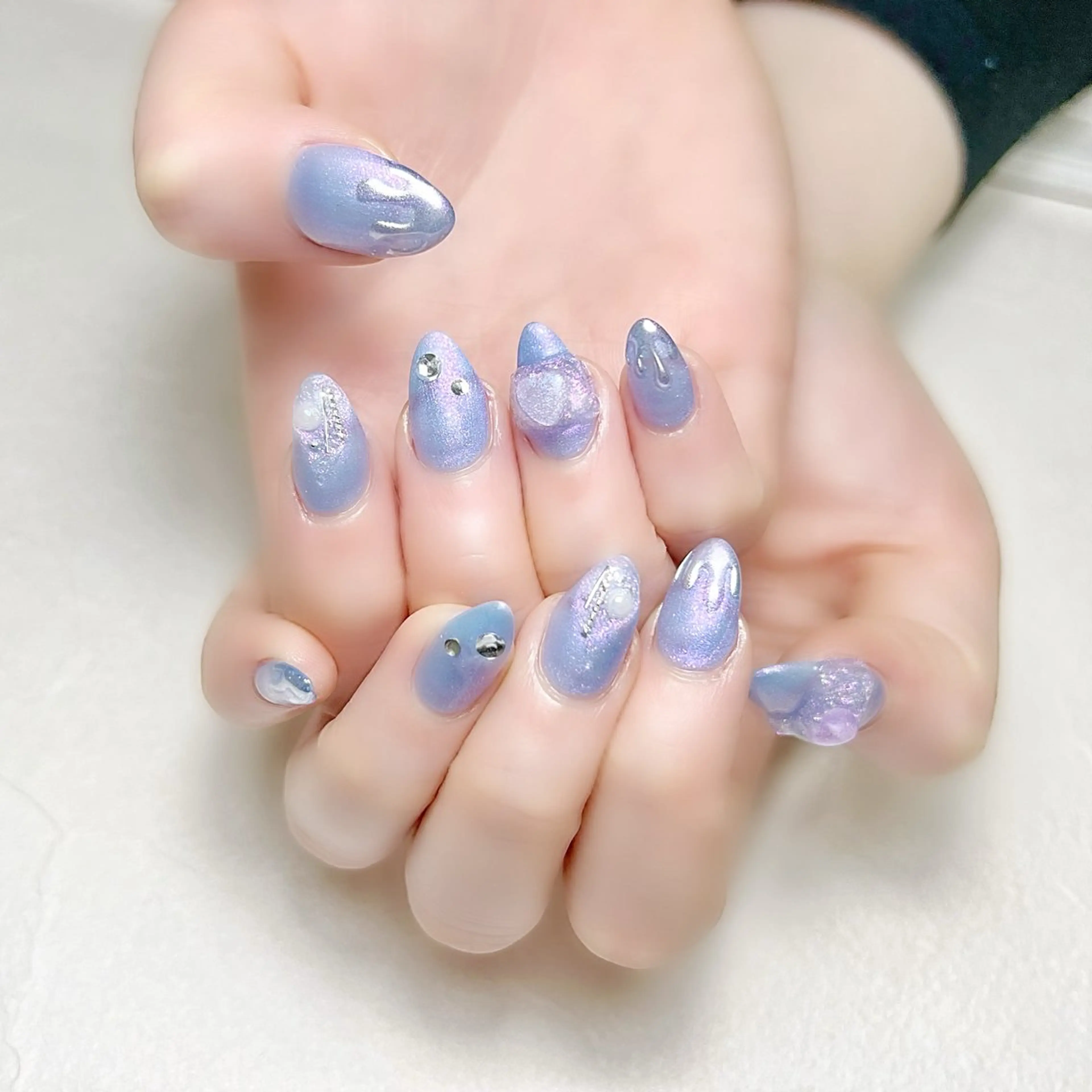 ネイル ジェルネイル キラキラネイル ミラーネイル ストーンネイル ワンホンネイル rouse nail RISATOのネイルデザイン