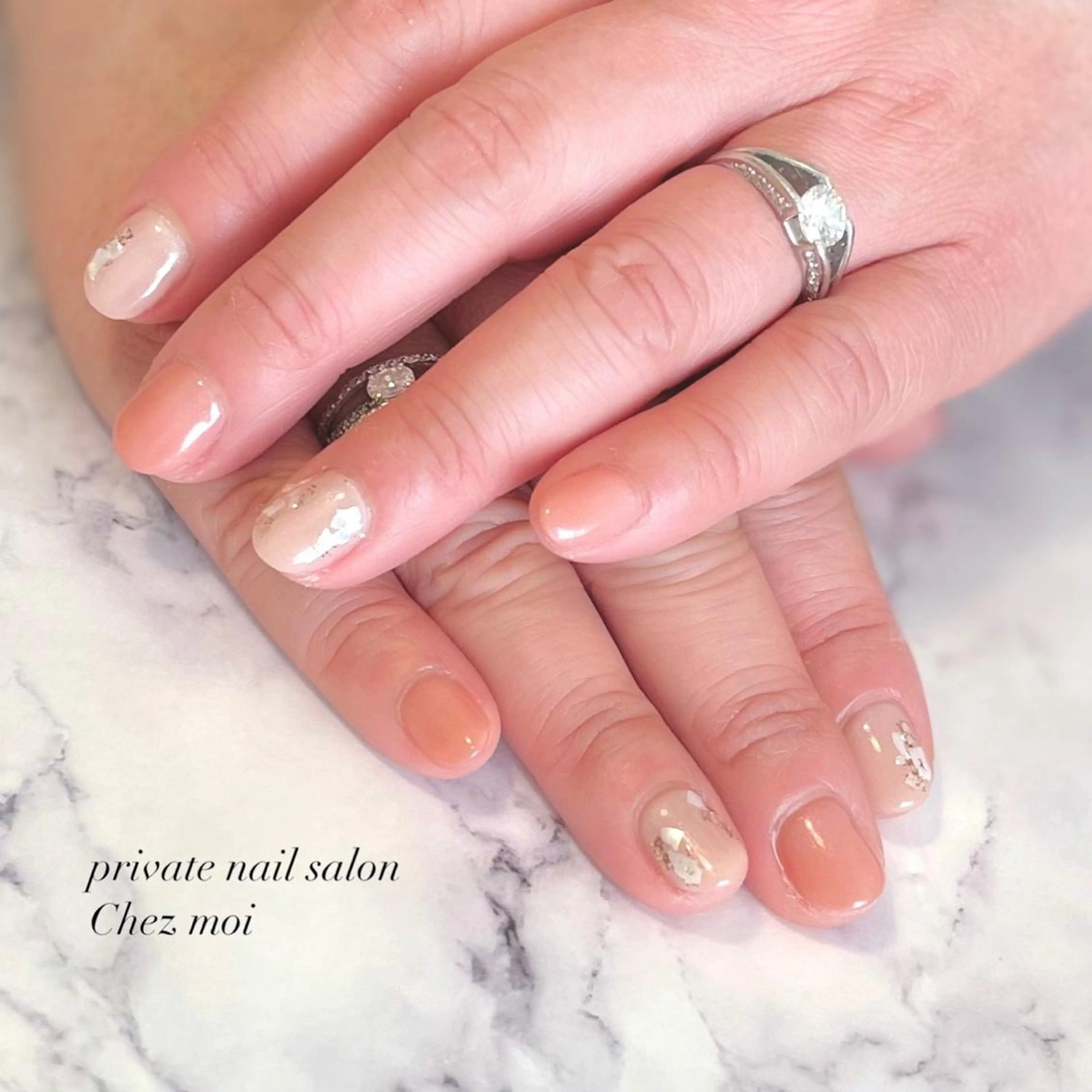 ネイル KOMINE TOMOKOのネイルデザイン