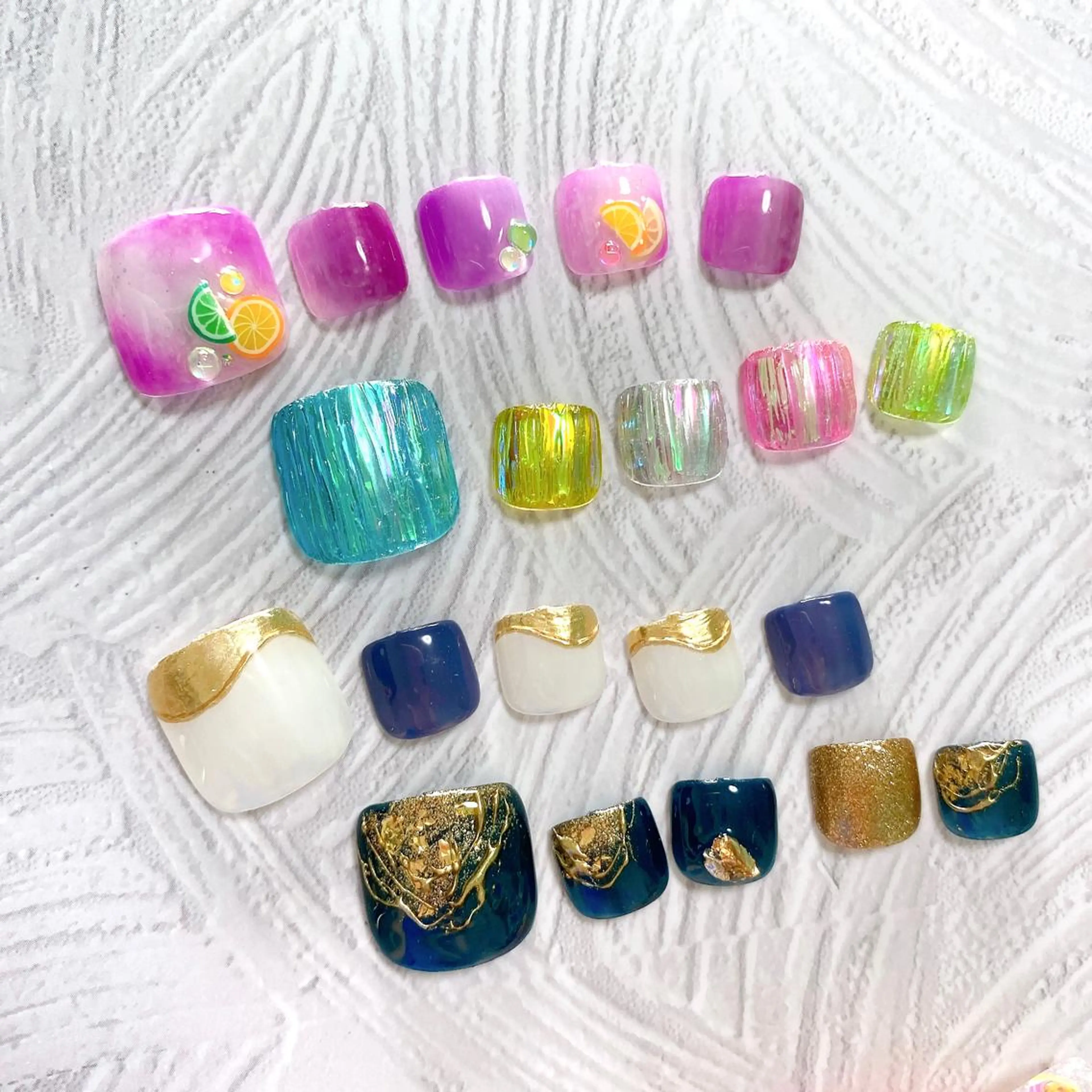 フットネイル  つけ放題  (オフ代別途)の写真