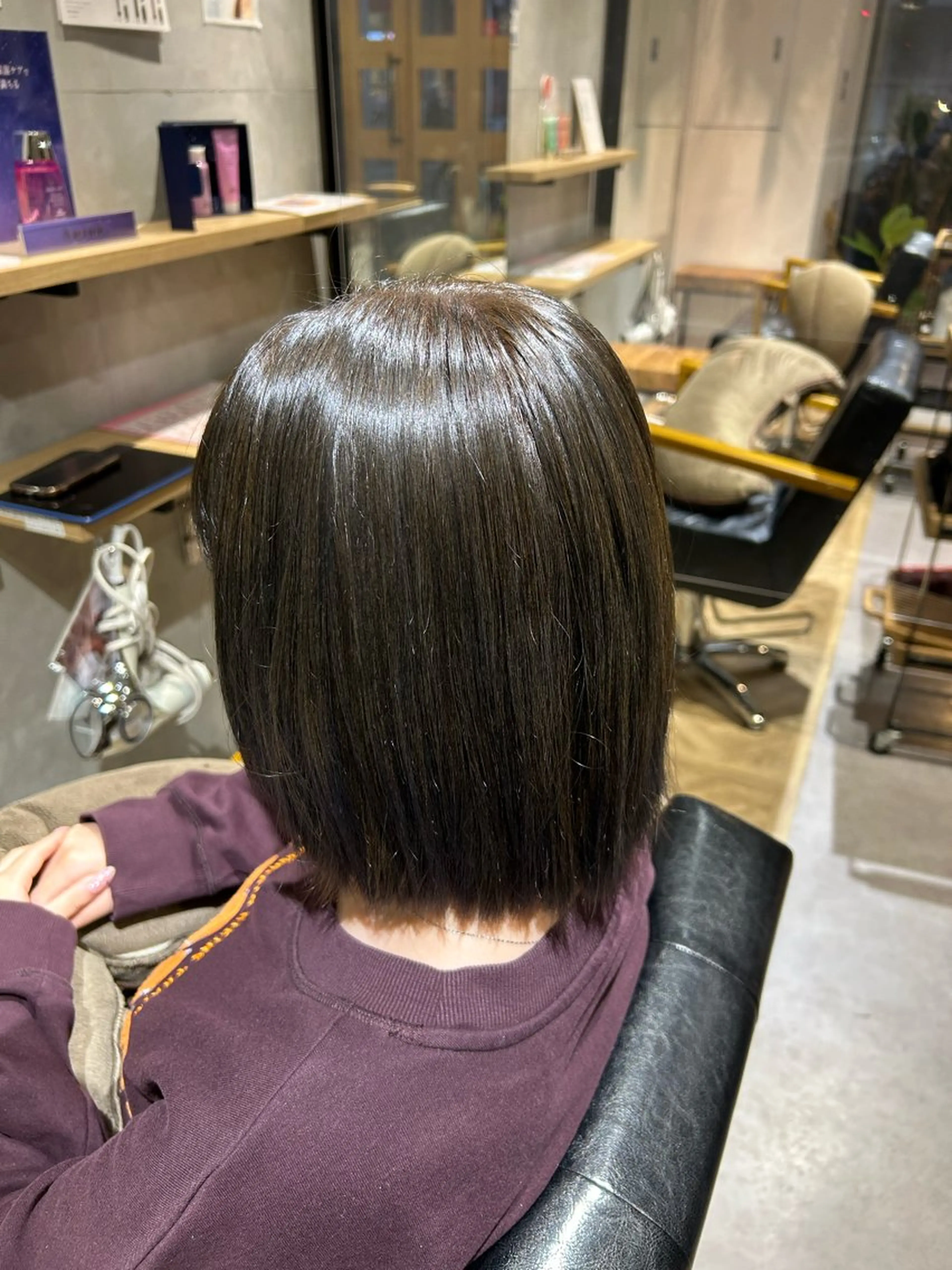 ミディアム 金澤 七海のヘアスタイル