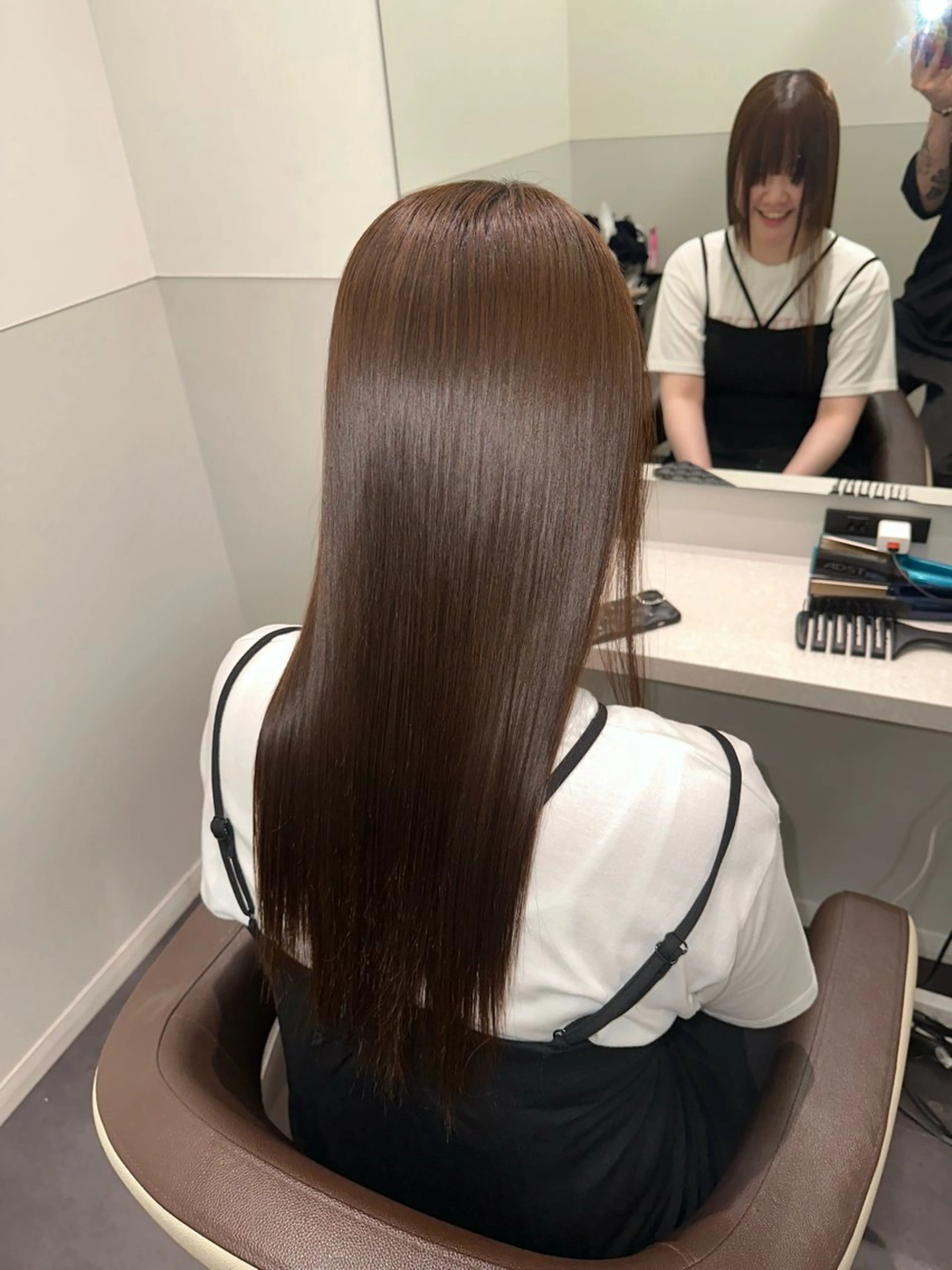 セミロング Wisteria所属・美髪特化✨ 伊織✨縮毛矯正✨のヘアスタイル