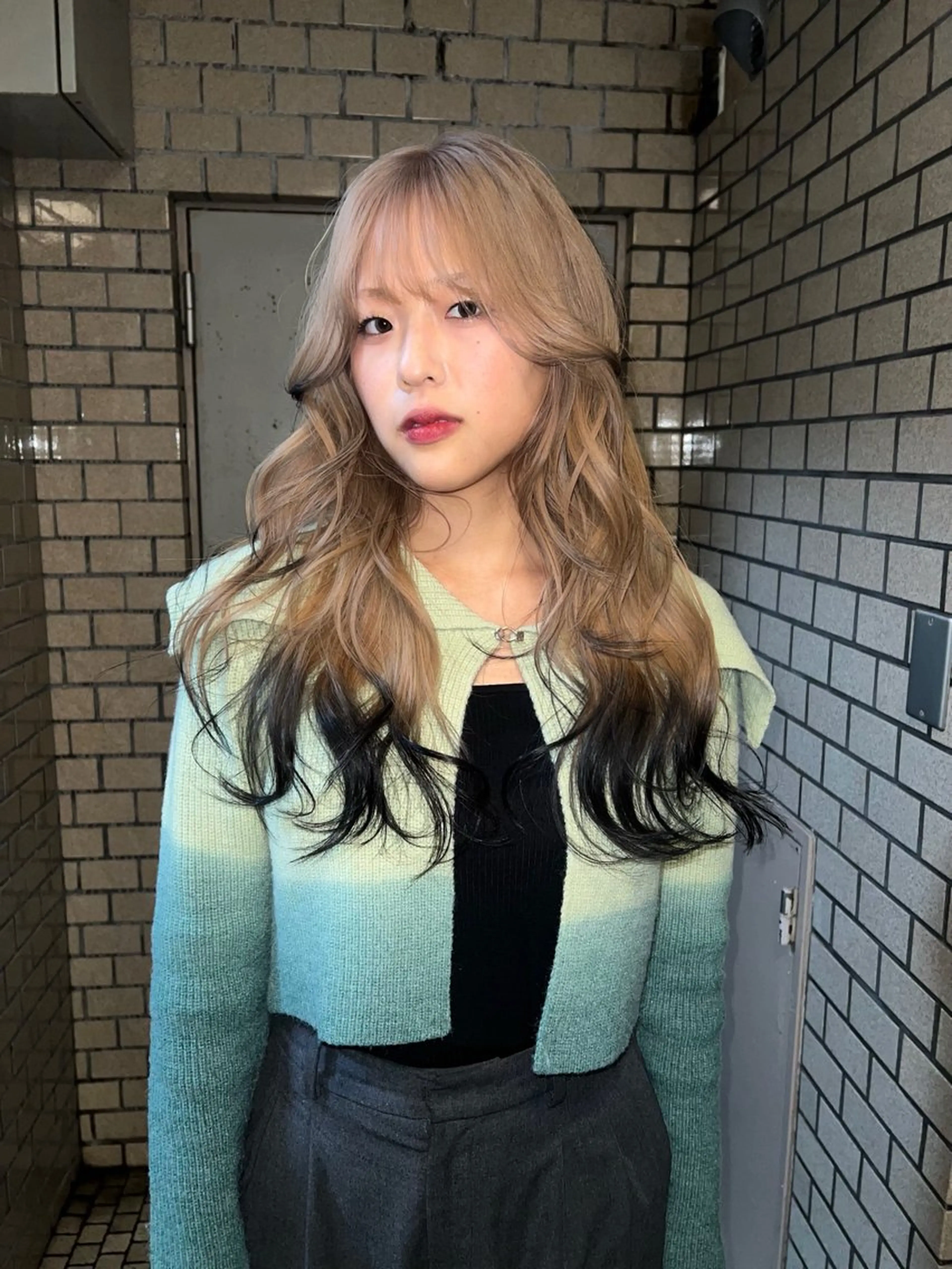 ロング 室屋 鈴音のヘアスタイル