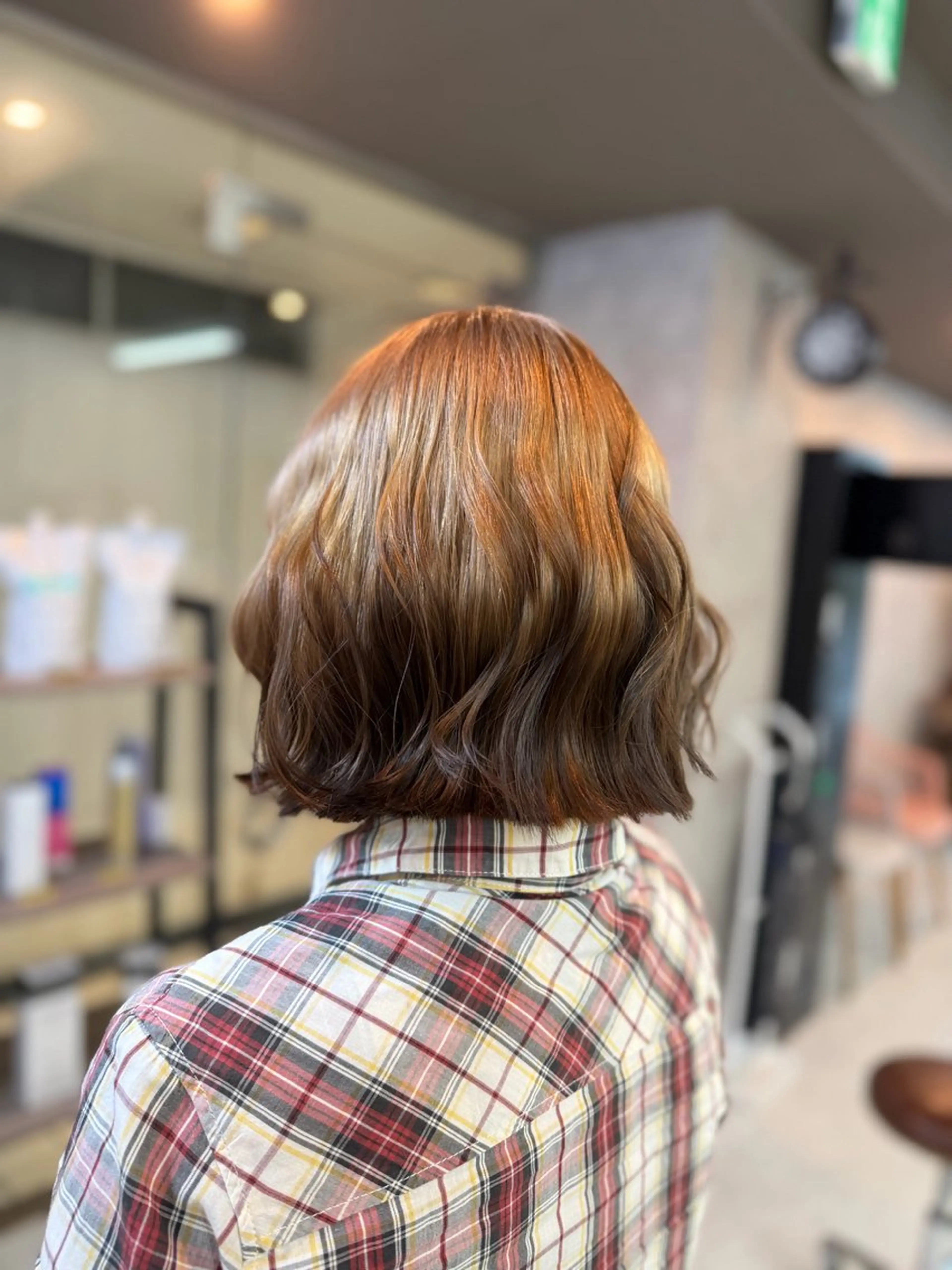 ミディアム ヘアカラー Colore（コローレ）所属・顔タイプ/ダブルカラ ー/りりかのヘアスタイル