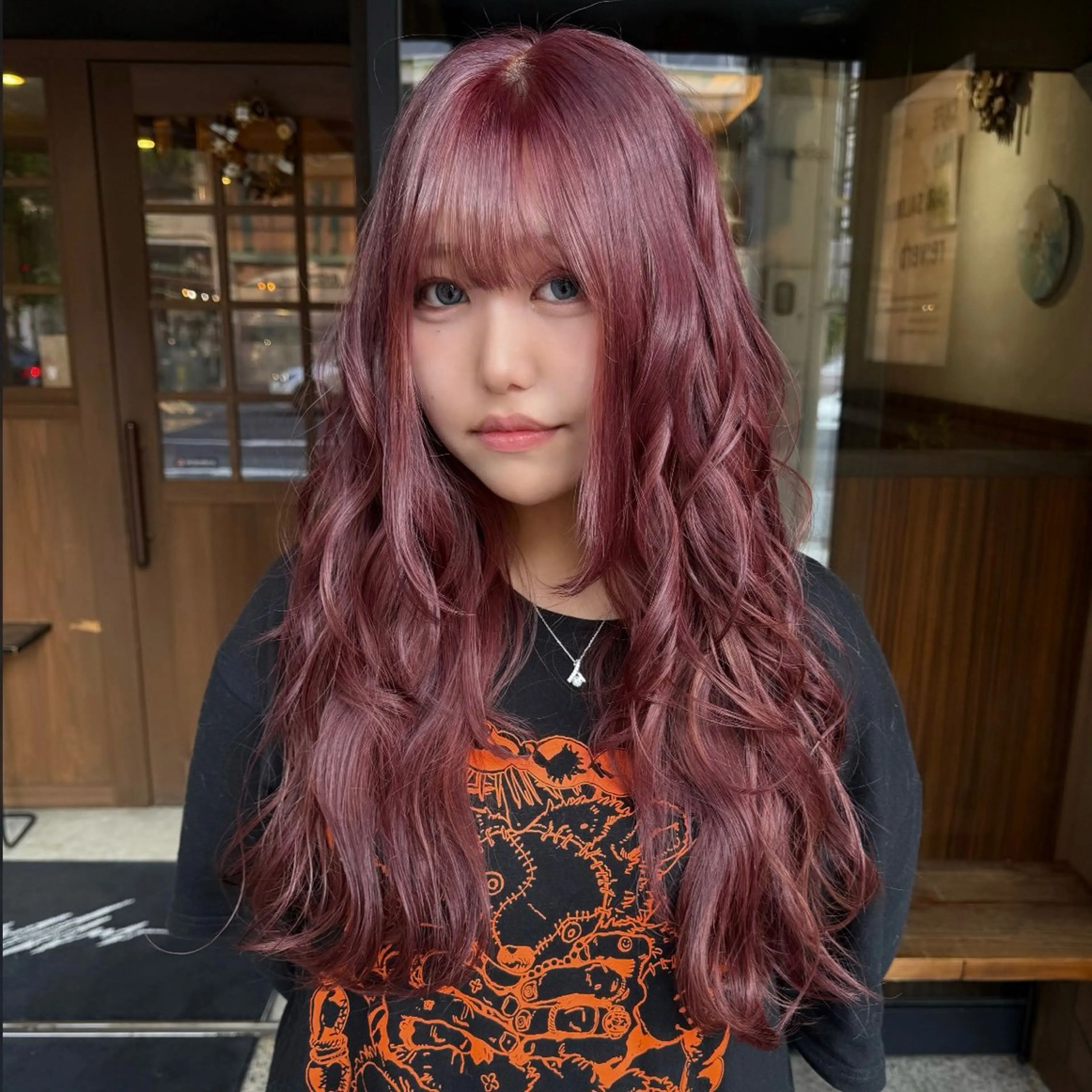 ロング カラー ボルドーカラー ピンクカラー ヘアカラー Hinako🦋 ブリーチカラーのヘアスタイル